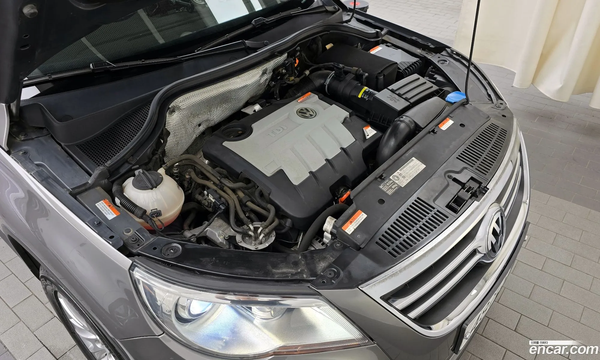 Volkswagen Tiguan 20 Tdi 5N - фотография 12631724