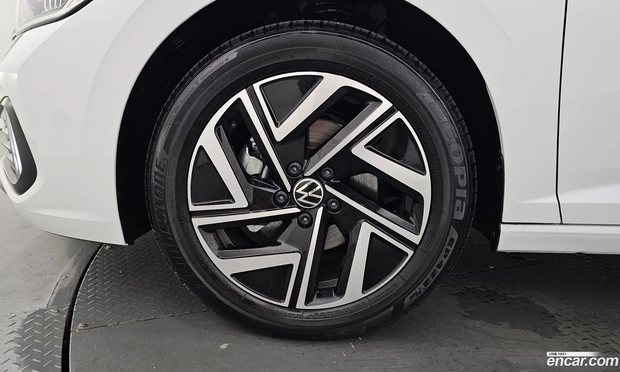 Volkswagen Jetta 7Th Generation 15 Tsi Prestige - фотография 12610780