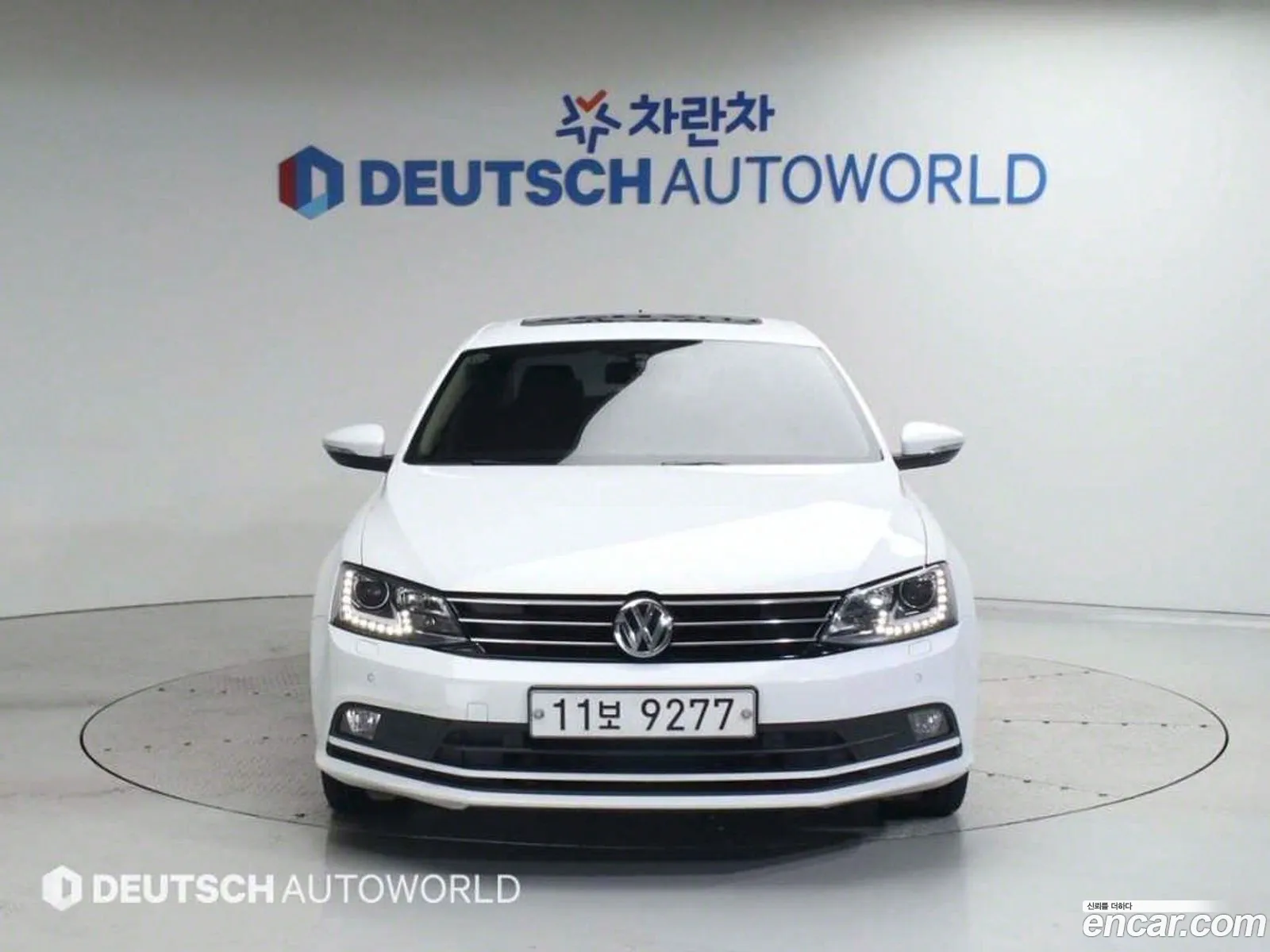 Volkswagen New Jetta 20 Tdi Bluemotion Premium 6Th Generation - фотография 12633541
