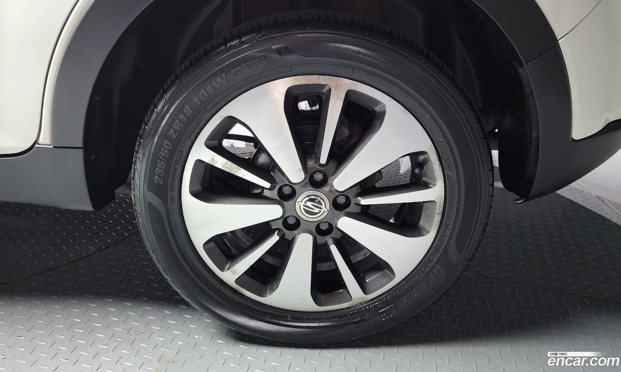 Kg Mobility Ssangyong New Korando C 20 Cvt 2Wd High-End Model - фотография 3955302