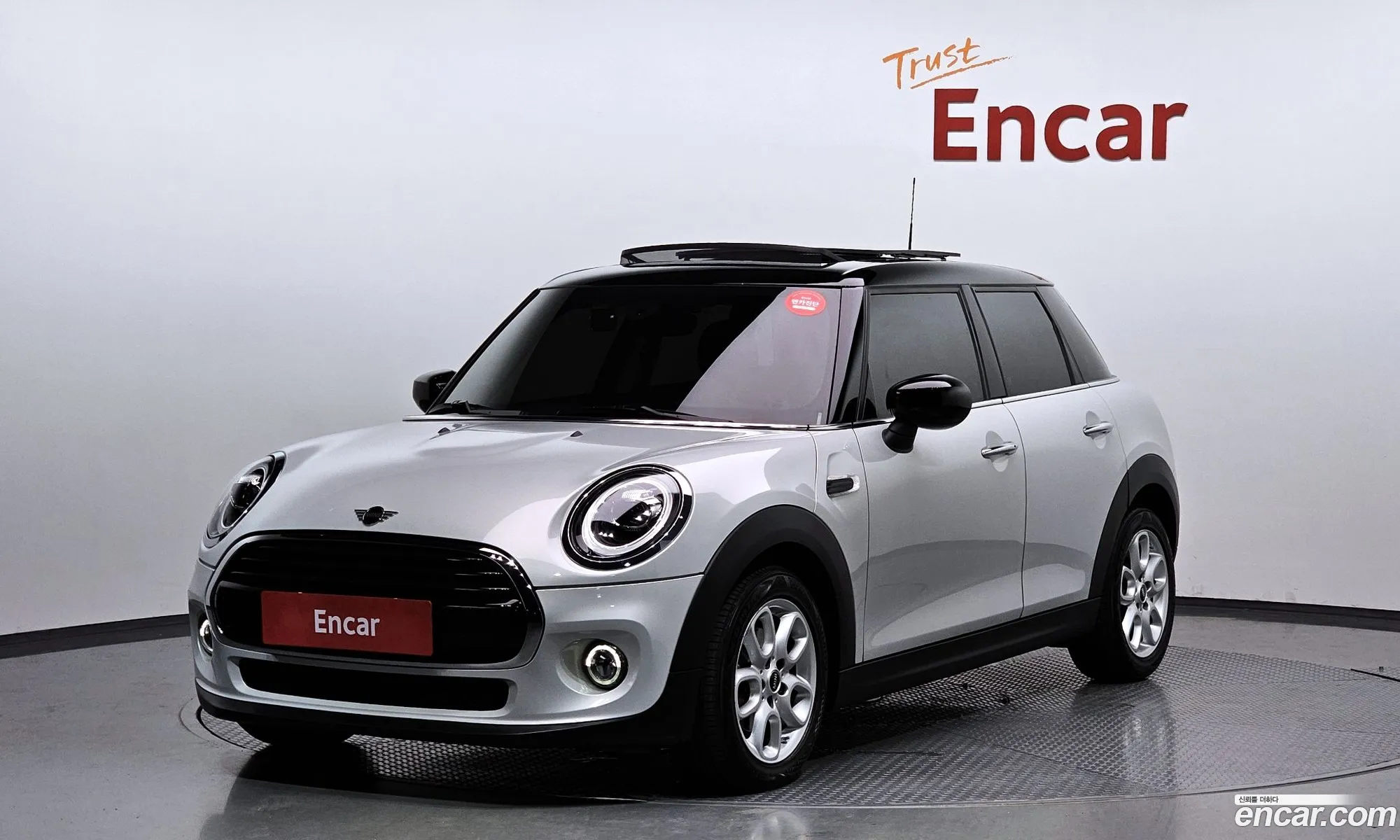 Mini Cooper 5-Door High 3Rd Generation - фотография 779225