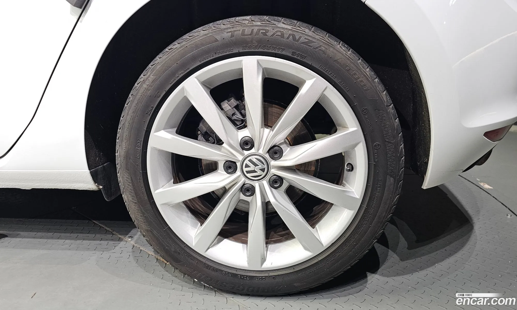 Volkswagen Golf 7Th Generation 16 Tdi - фотография 12610720