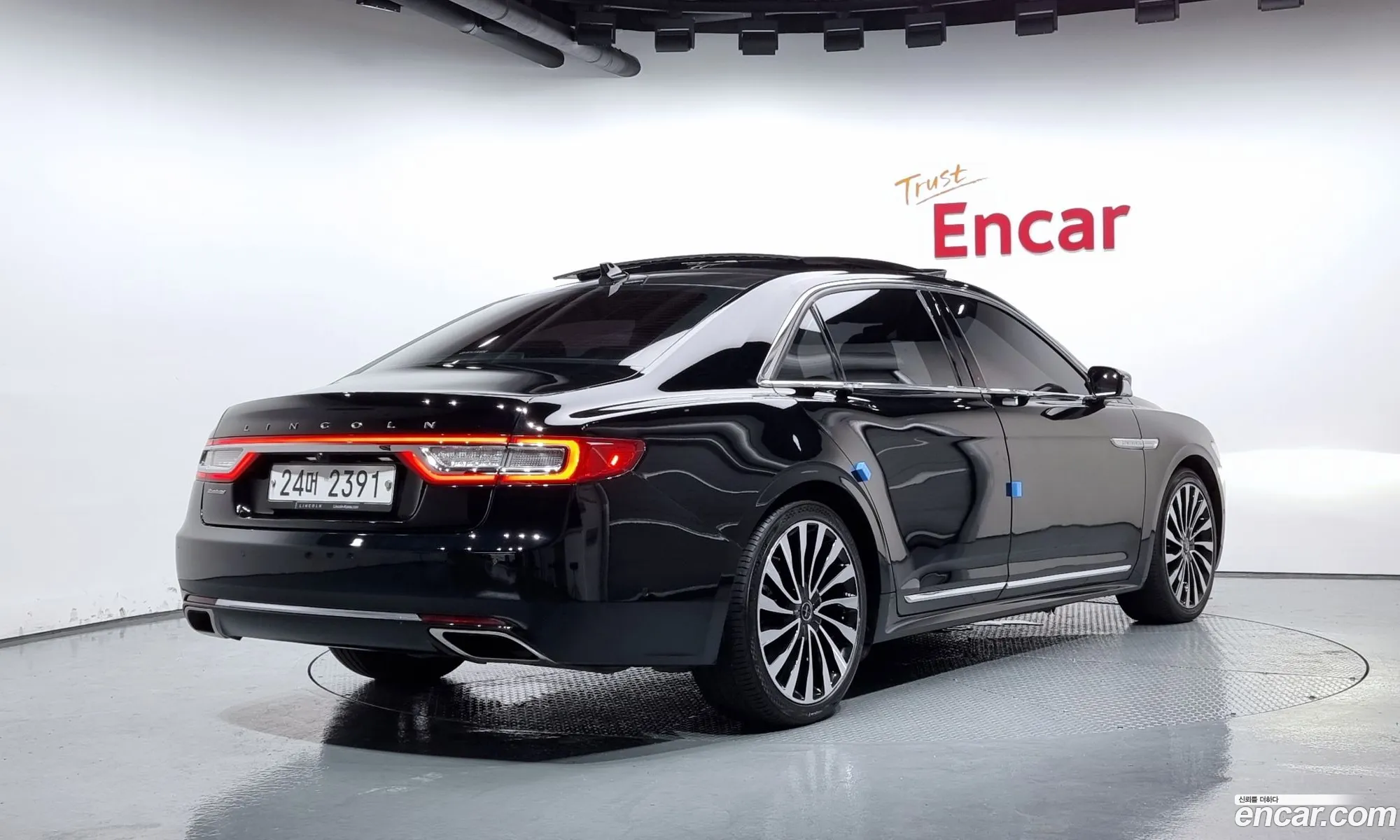Lincoln Continental 10Th Generation 30 Presidential Awd - фотография 4758518