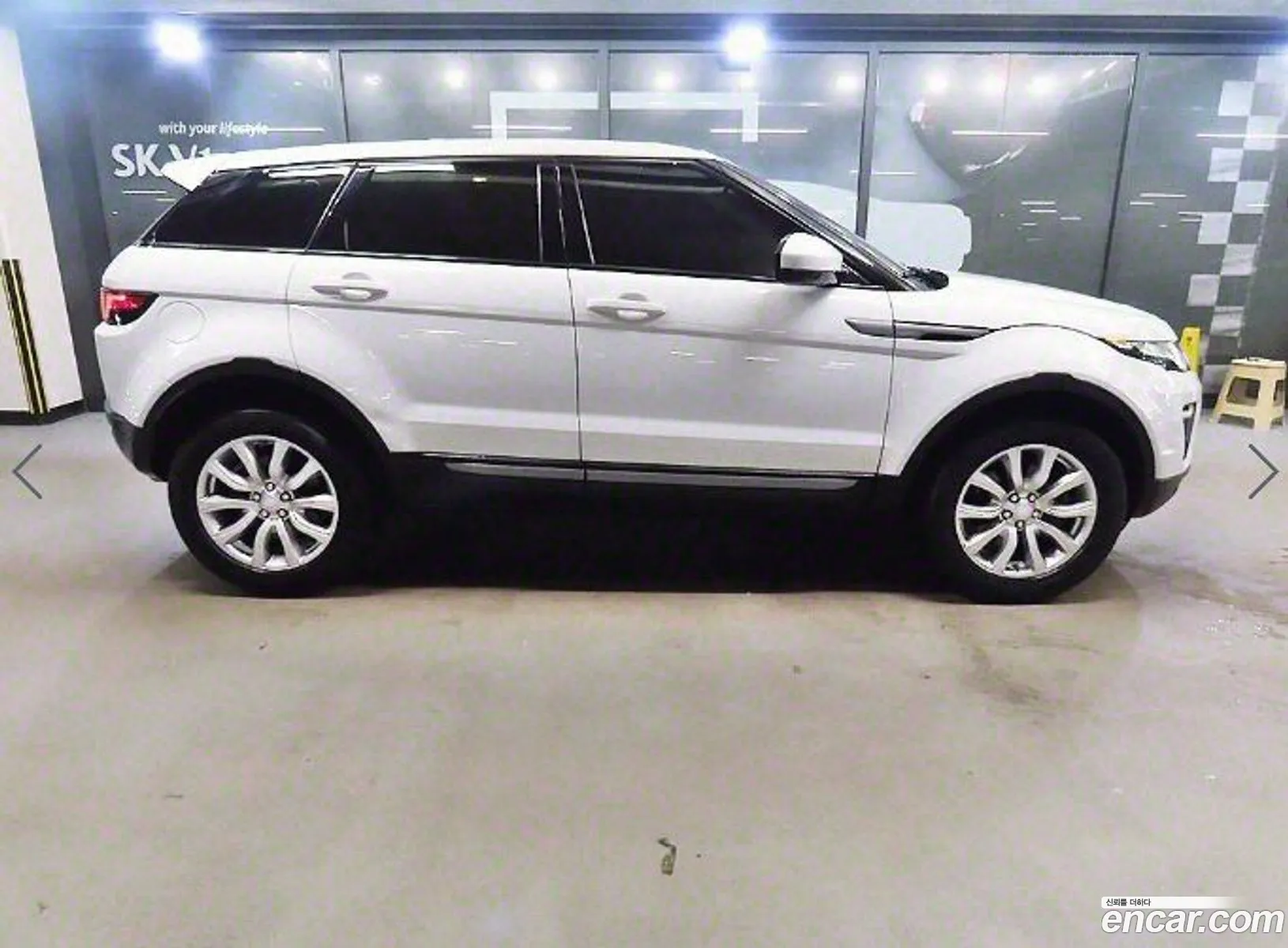 Land Rover Range Rover Evoque 20 Td4 Se - фотография 5675782