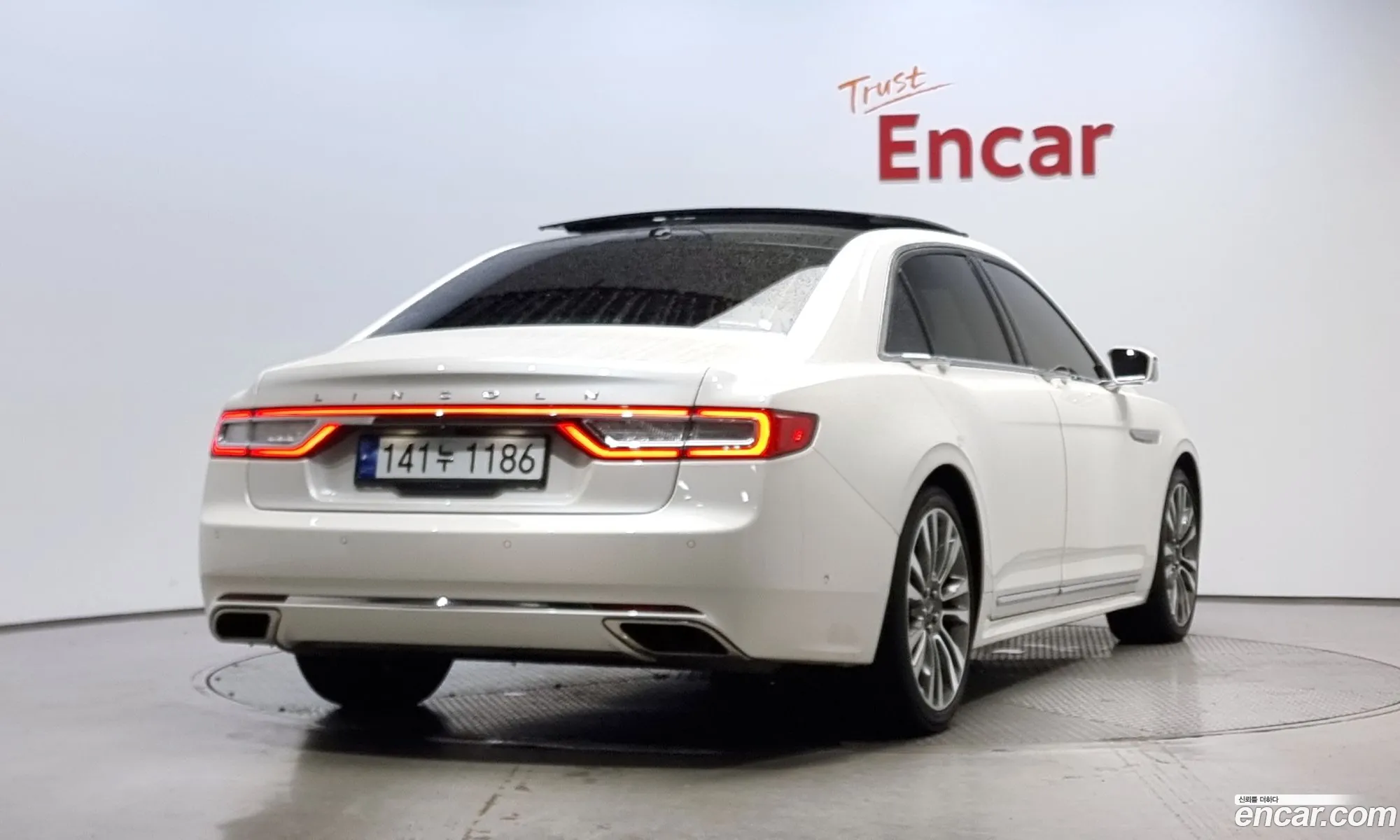 Lincoln Continental 10Th Generation 30 Awd - фотография 4758506