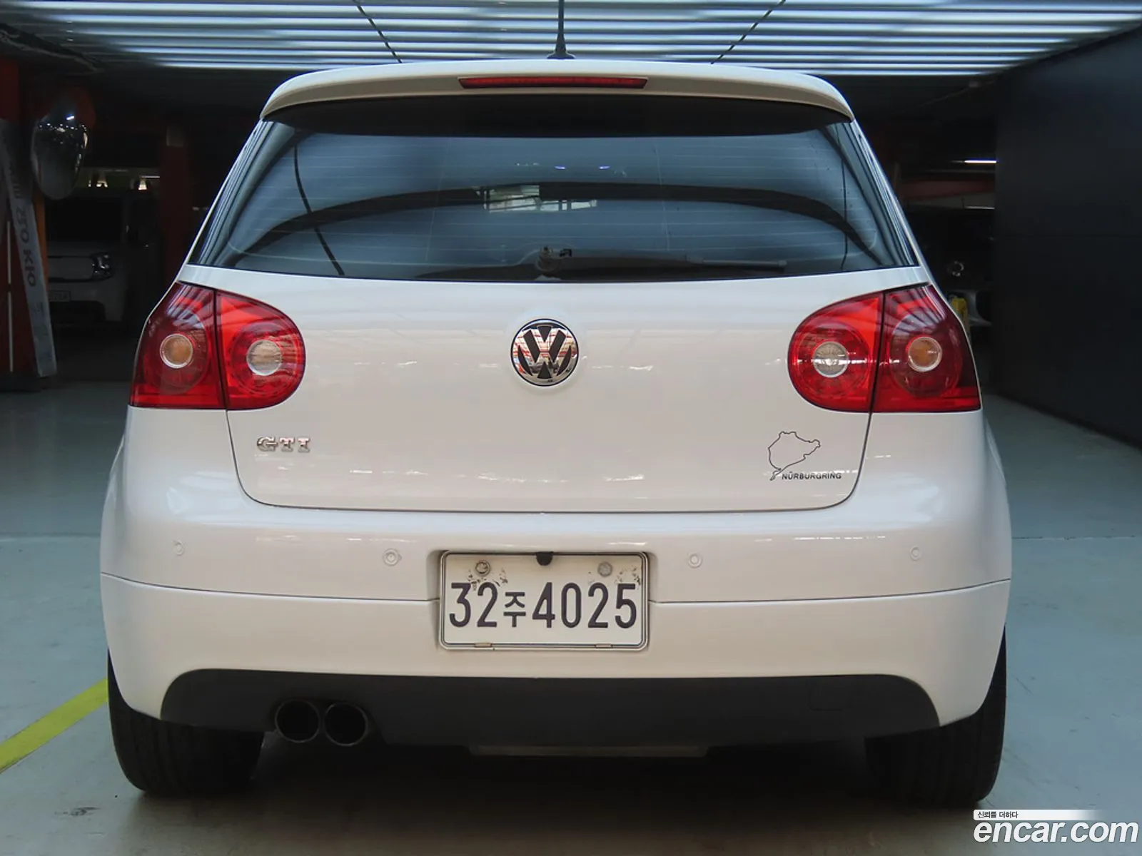 Volkswagen Golf 5Th Generation 20 Gti 5-Door - фотография 12610754