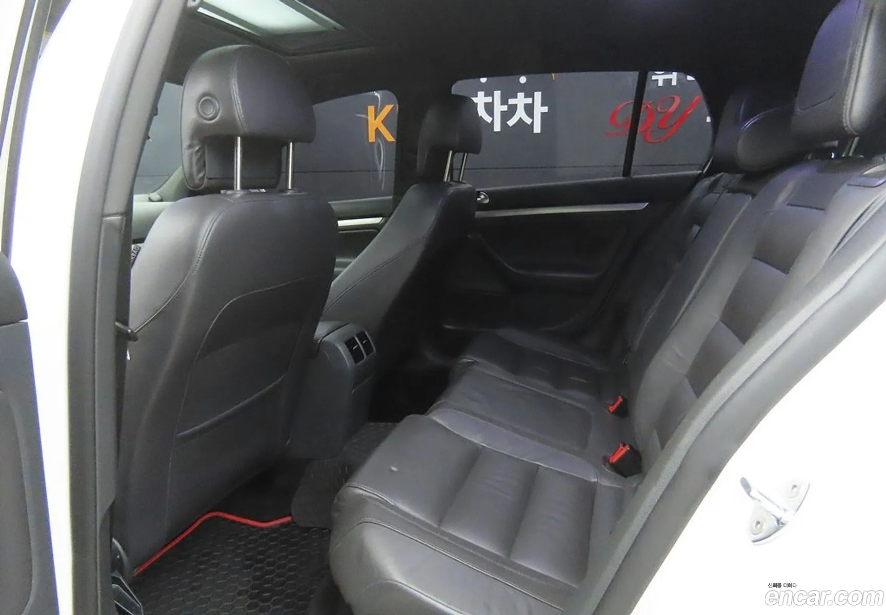 Volkswagen Golf 5Th Generation 20 Gti 5-Door - фотография 12610757