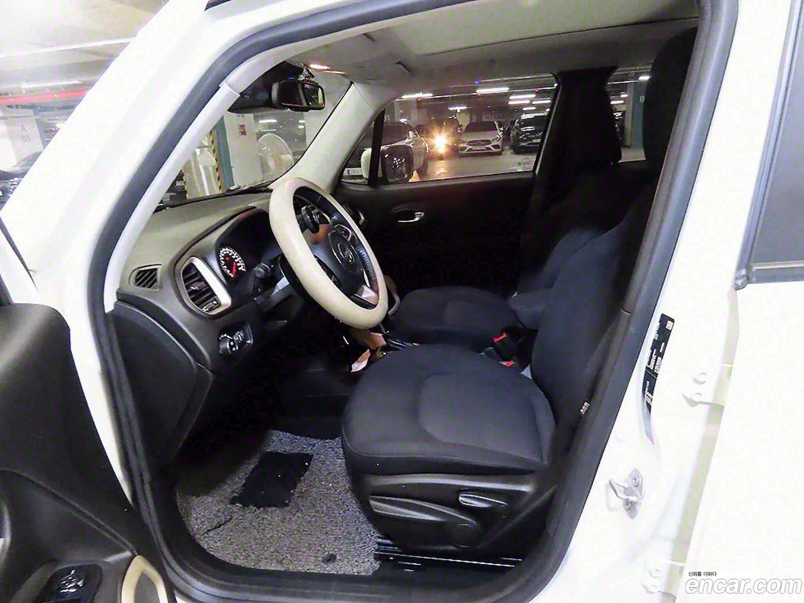 Jeep Renegade 24 Longitude - фотография 7330664