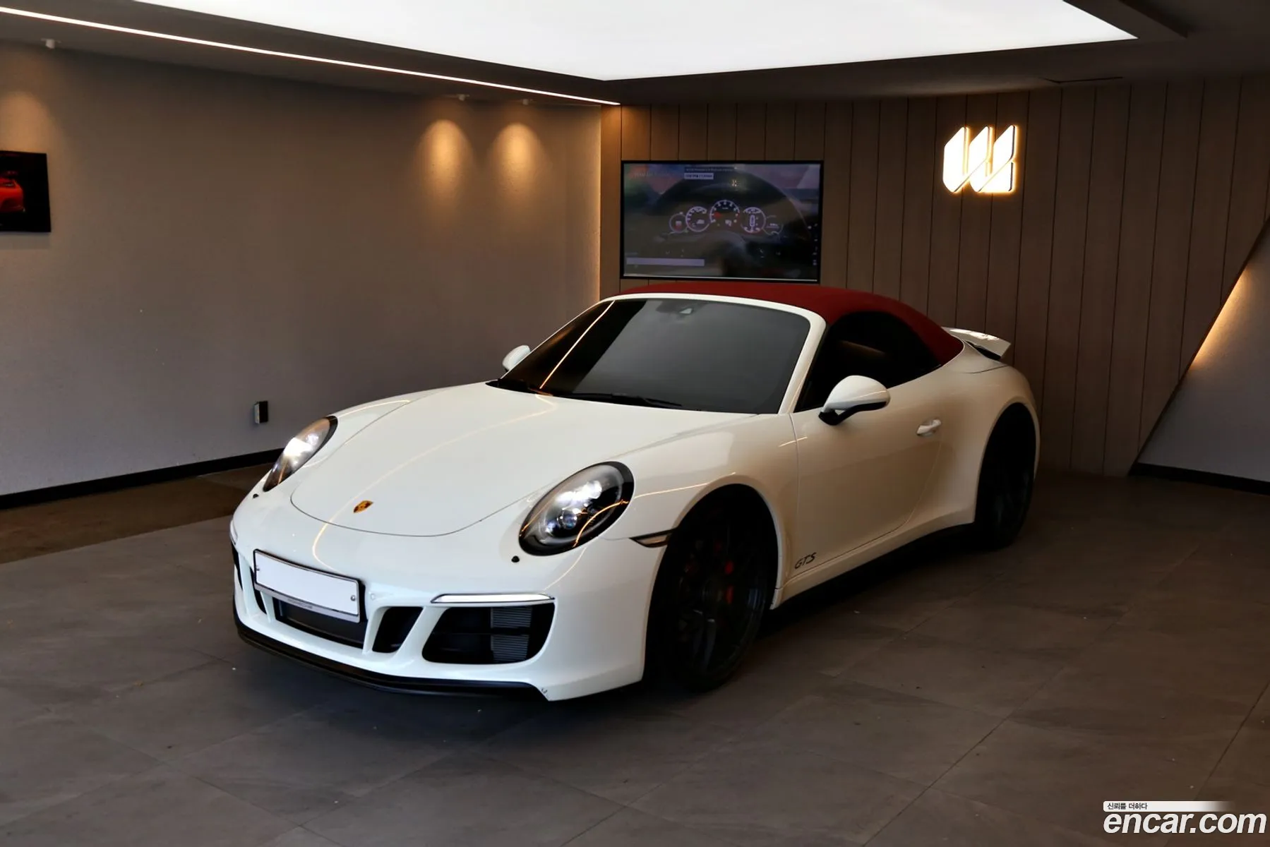 Porsche 911 Carrera 4 Gts Cabriolet 991 - фотография 1031456