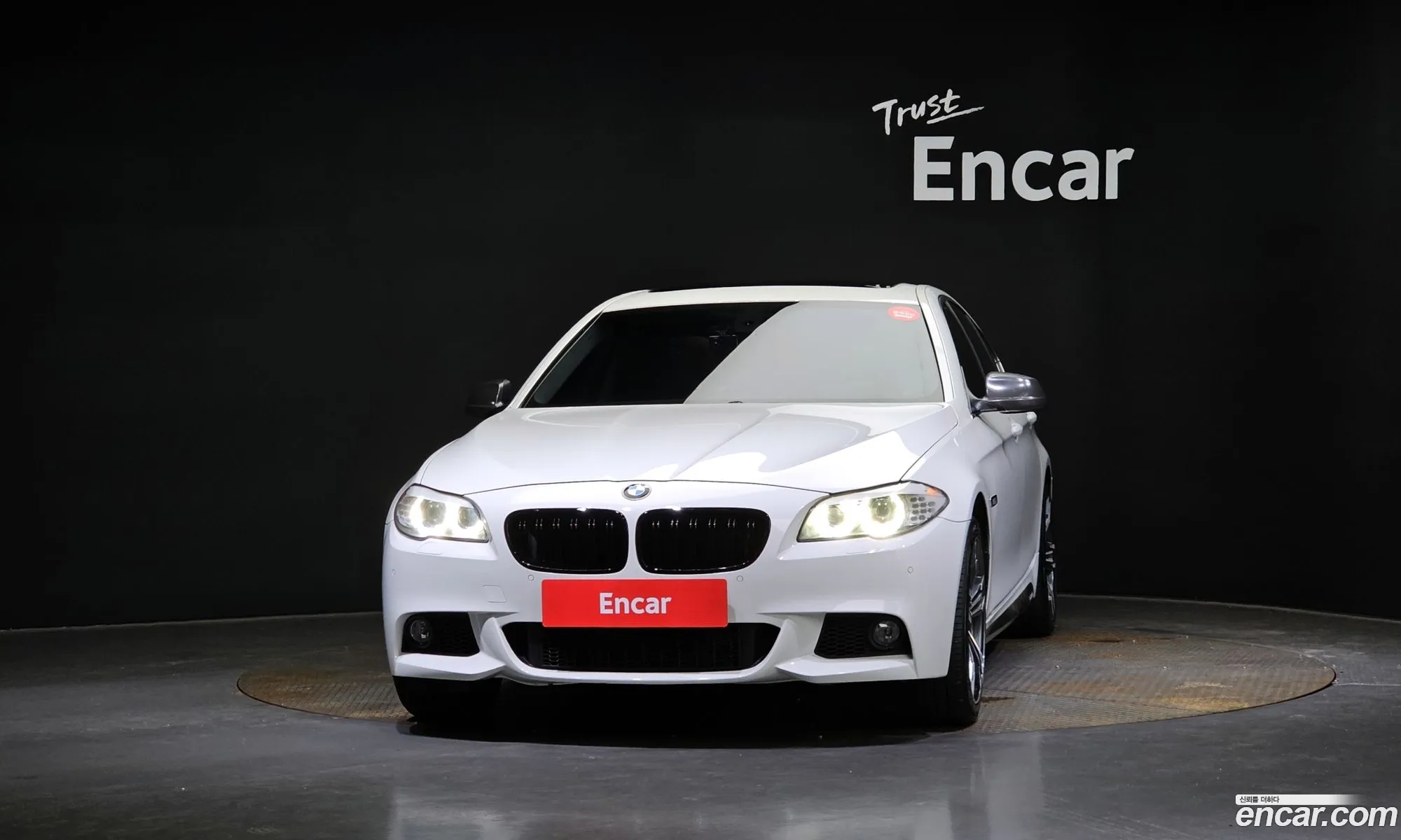 BMW 5 Series F10 520D - фотография 4603578