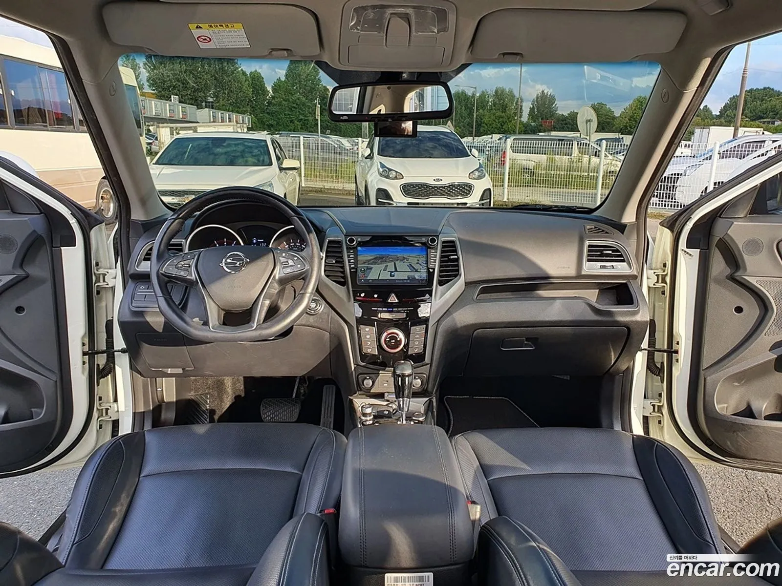 Kg Mobility Ssangyong Tivoli Armor Vx 2Wd - фотография 3955286