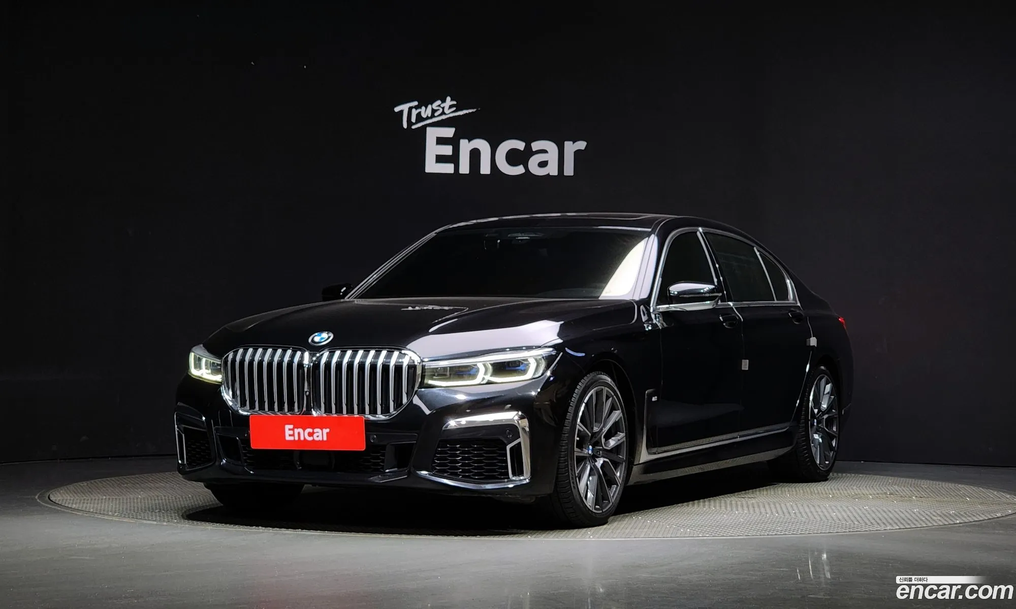 BMW 7 Series G11 740Li xDrive M Sports - фотография 4603696