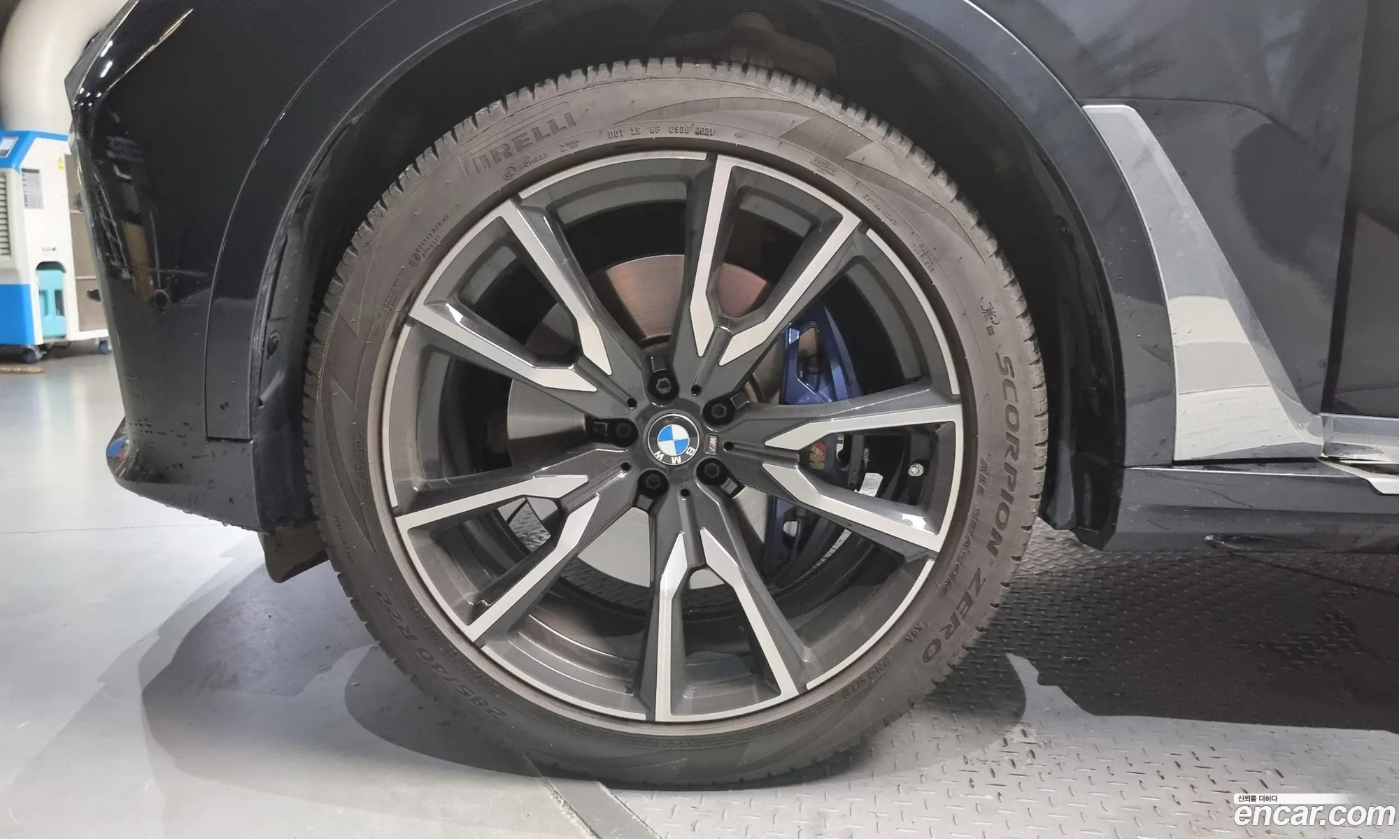 BMW X7 G07 ​​xDrive 40I M Sports 6-Seater - фотография 4597349