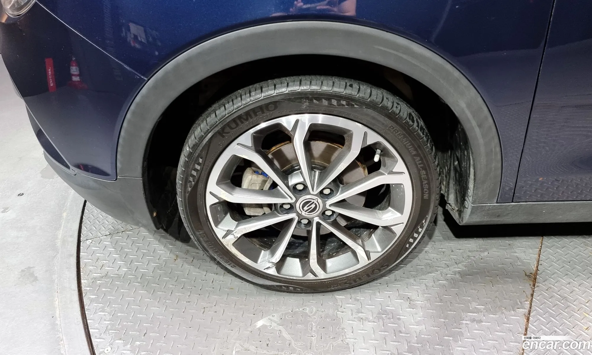 Kg Mobility Ssangyong Tivoli Vx 2Wd - фотография 4579164