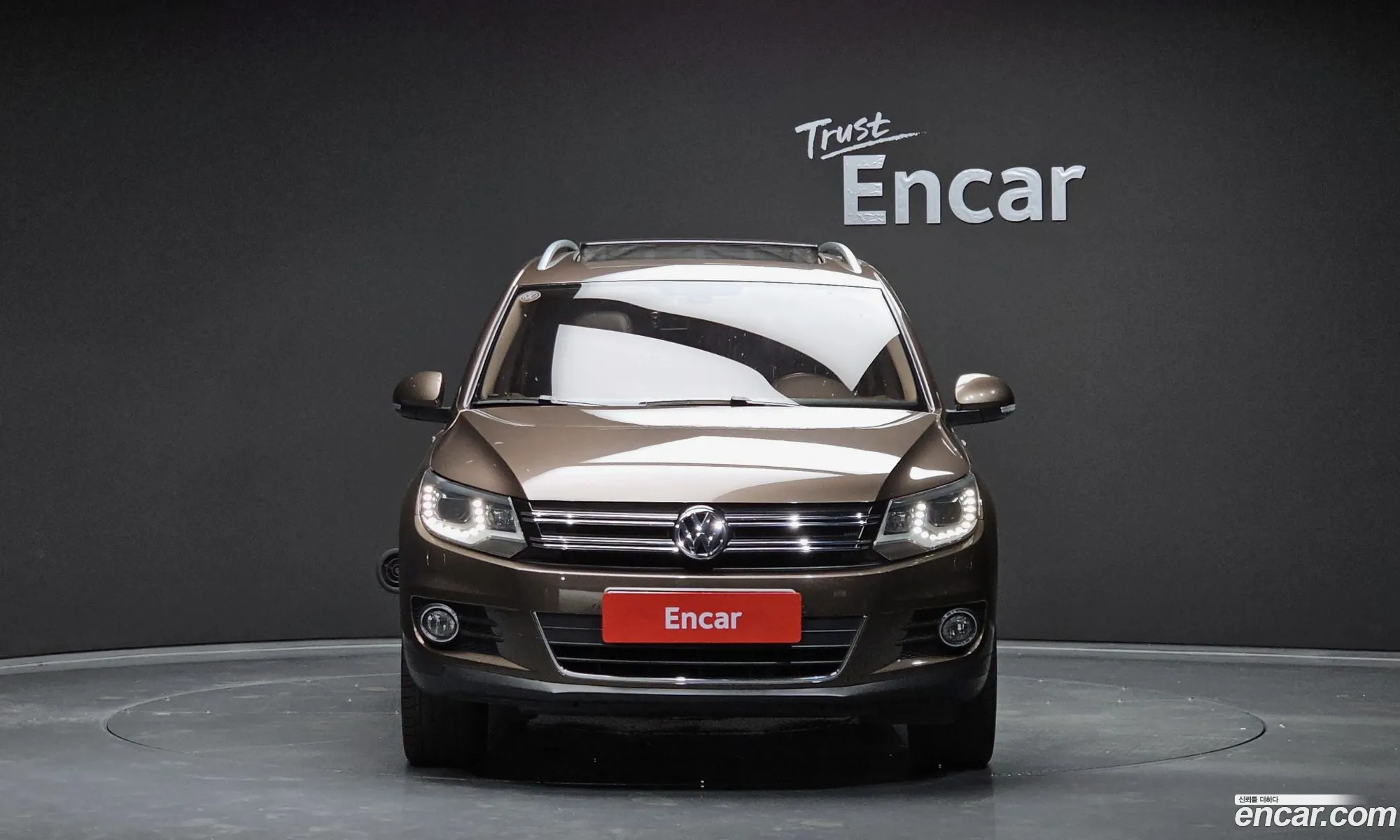 Volkswagen New Tiguan 20 Tdi Premium 5N - фотография 12579961