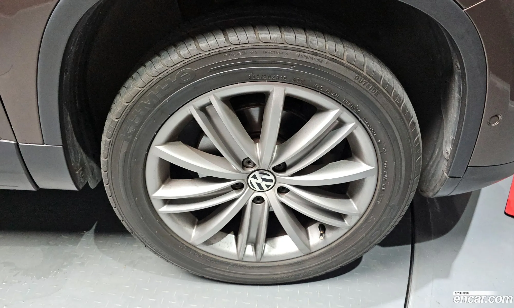 Volkswagen New Tiguan 20 Tdi Premium 5N - фотография 12579963
