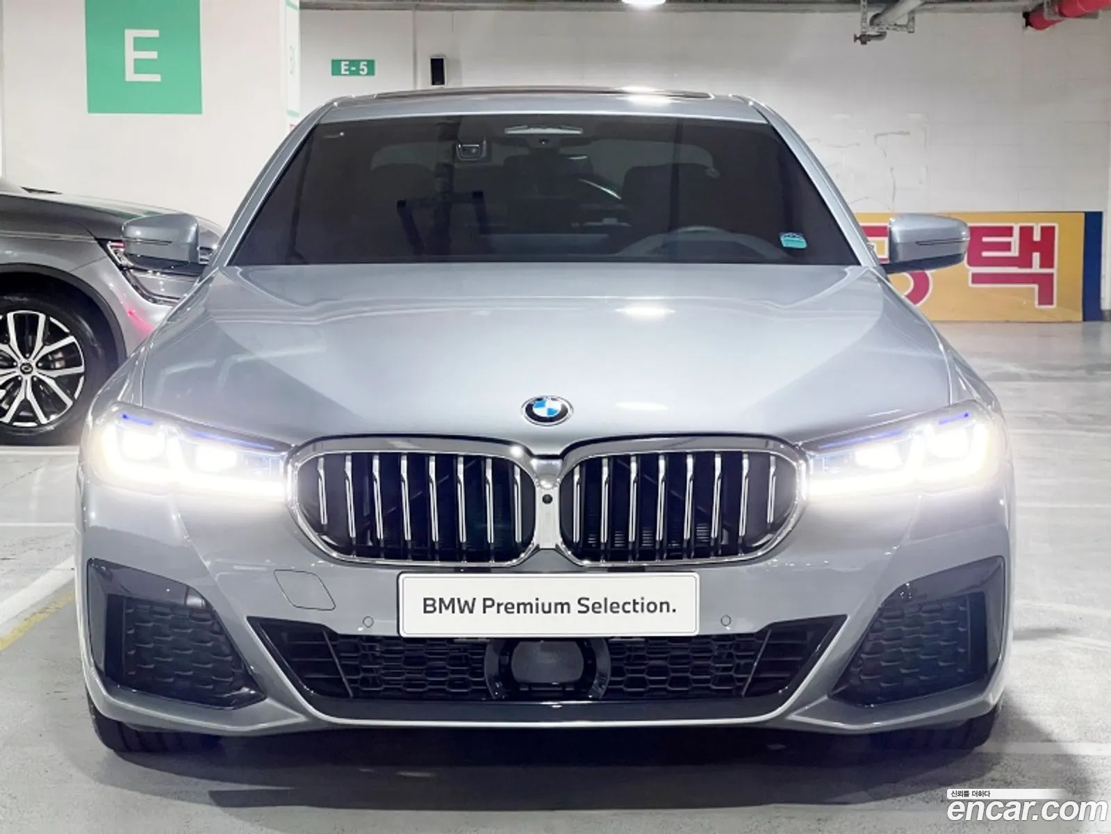 BMW 5 Series G30 530I xDrive M Sports - фотография 4603674