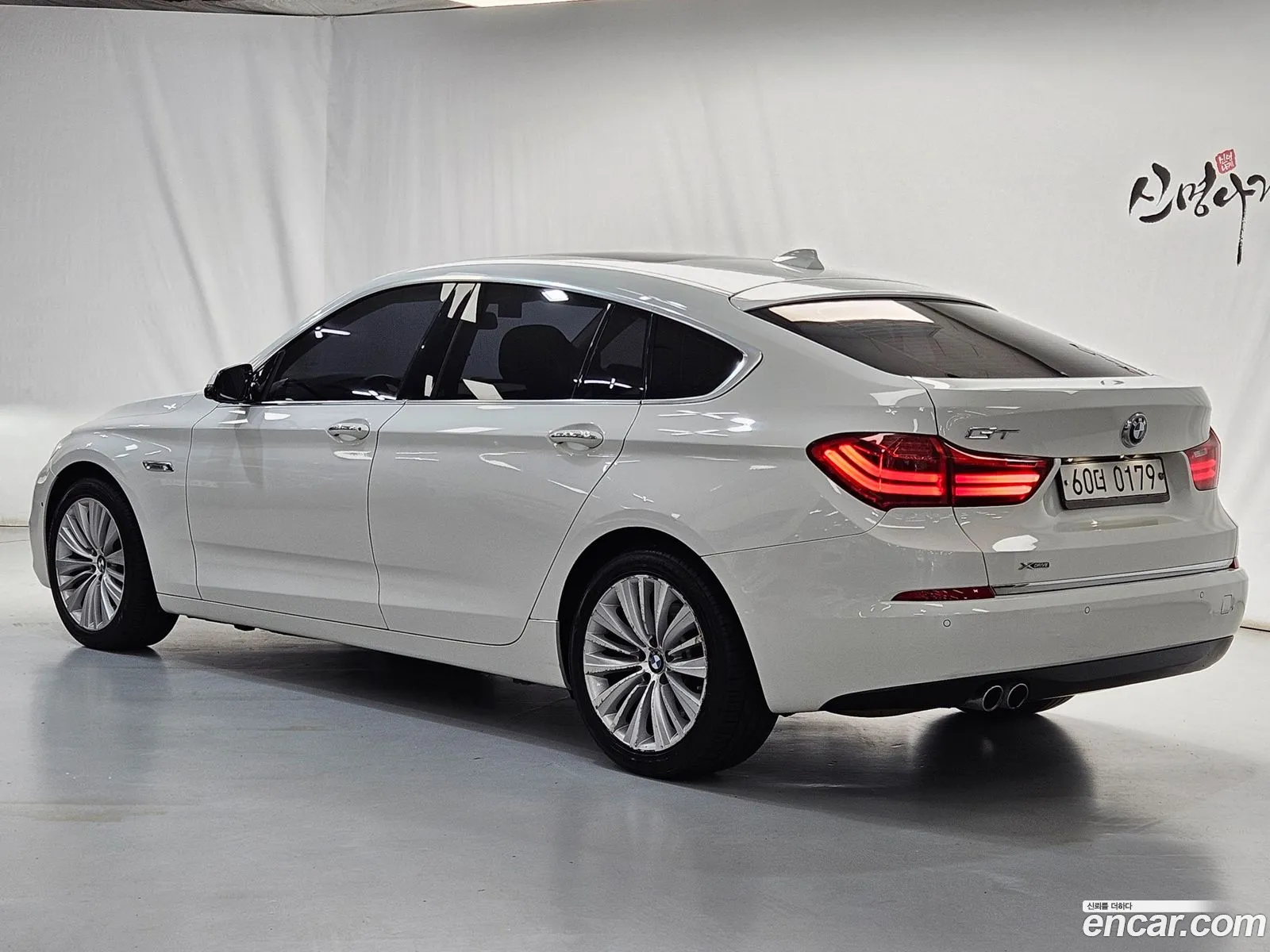 BMW 5 Series Gt F07 Gt 30D xDrive - фотография 4603733