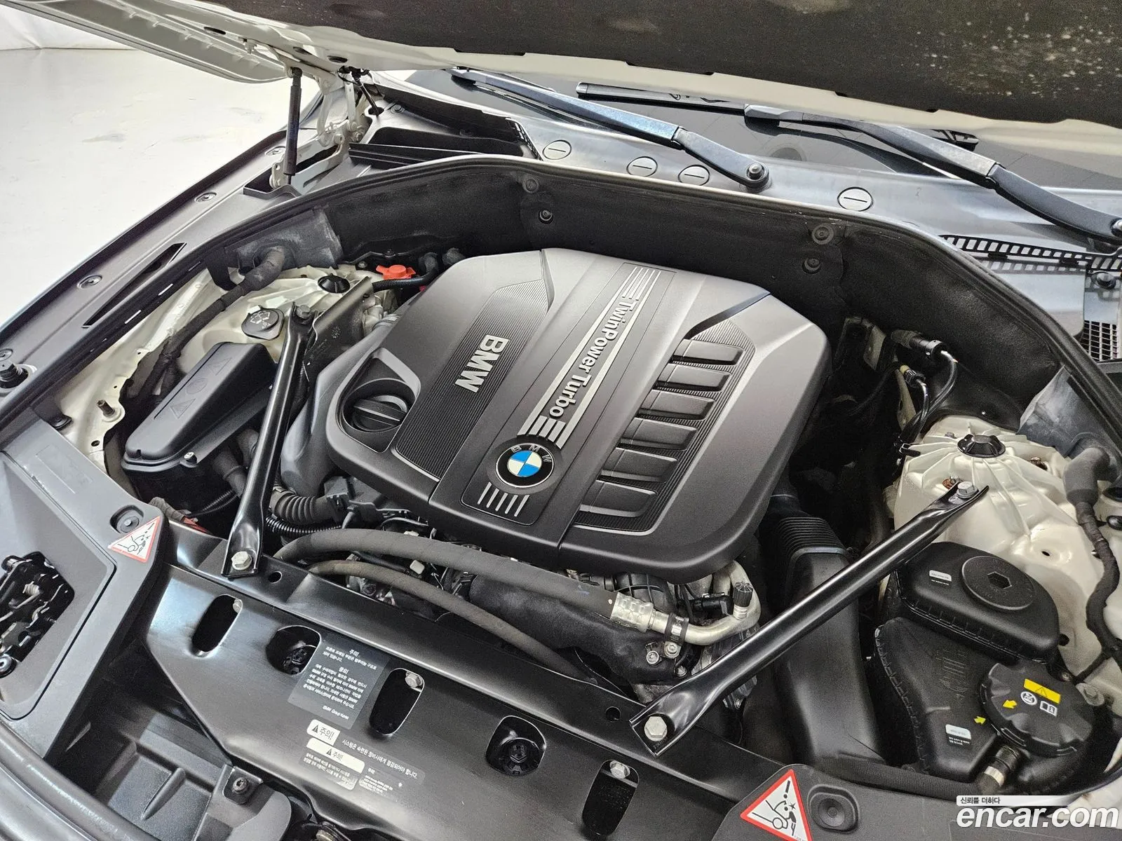 BMW 5 Series Gt F07 Gt 30D xDrive - фотография 4603737