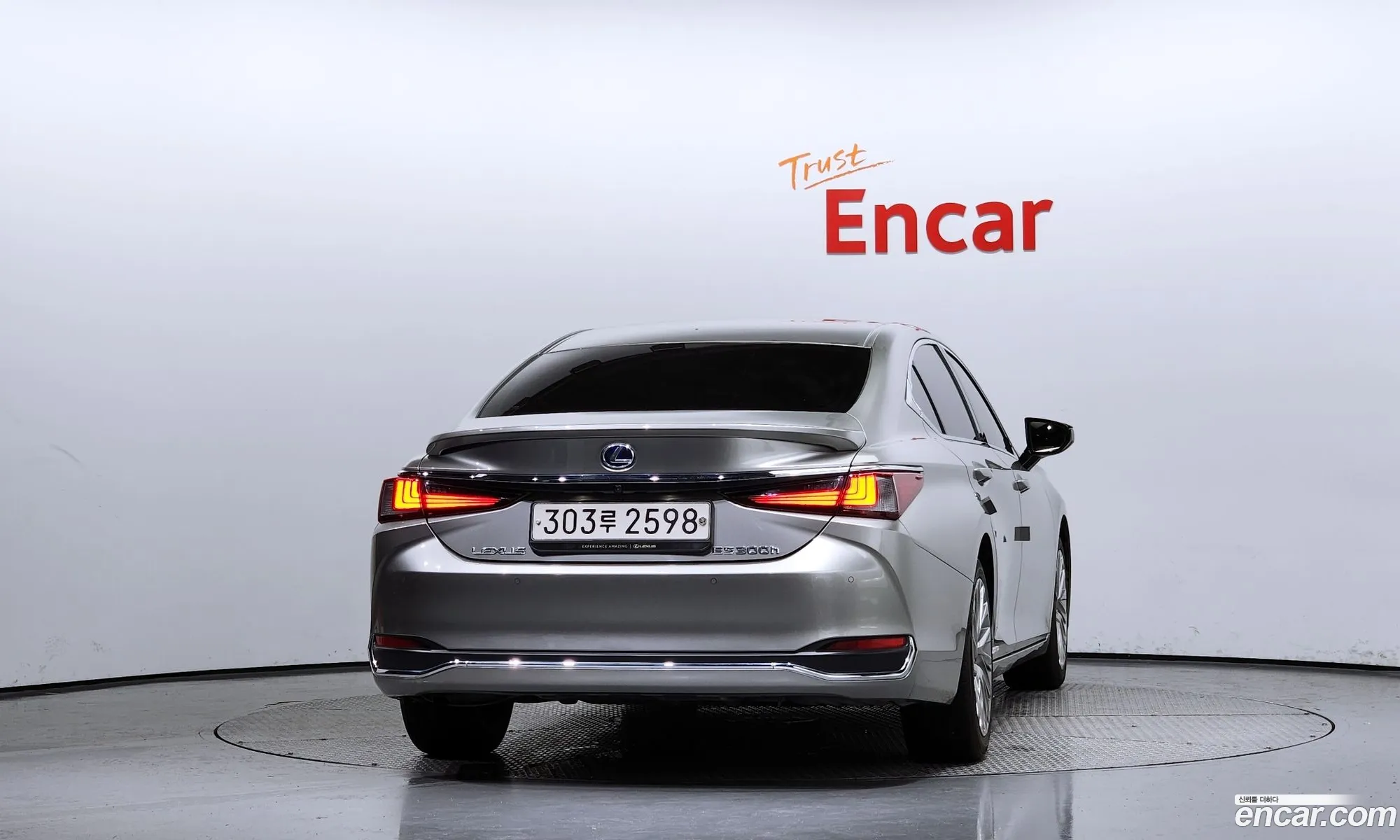 Lexus Es300H 7Th Generation Luxury Plus - фотография 6670819