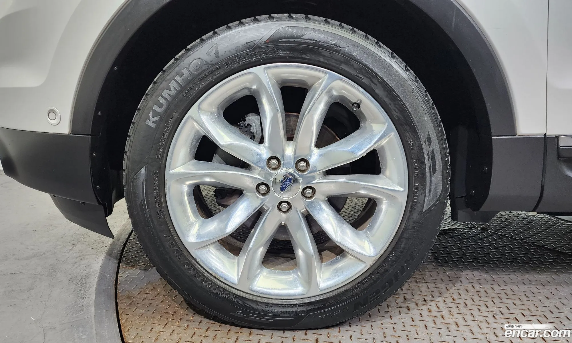 Ford Explorer 35 Limited 4Wd 5Th Generation - фотография 18059658