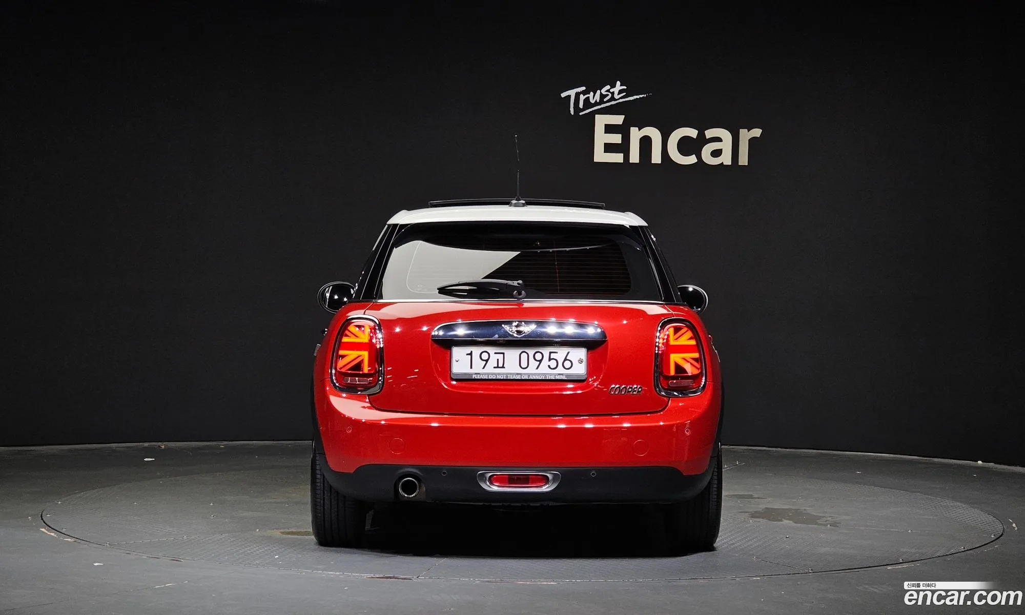 Mini Cooper 5-Door High 3Rd Generation - фотография 788445