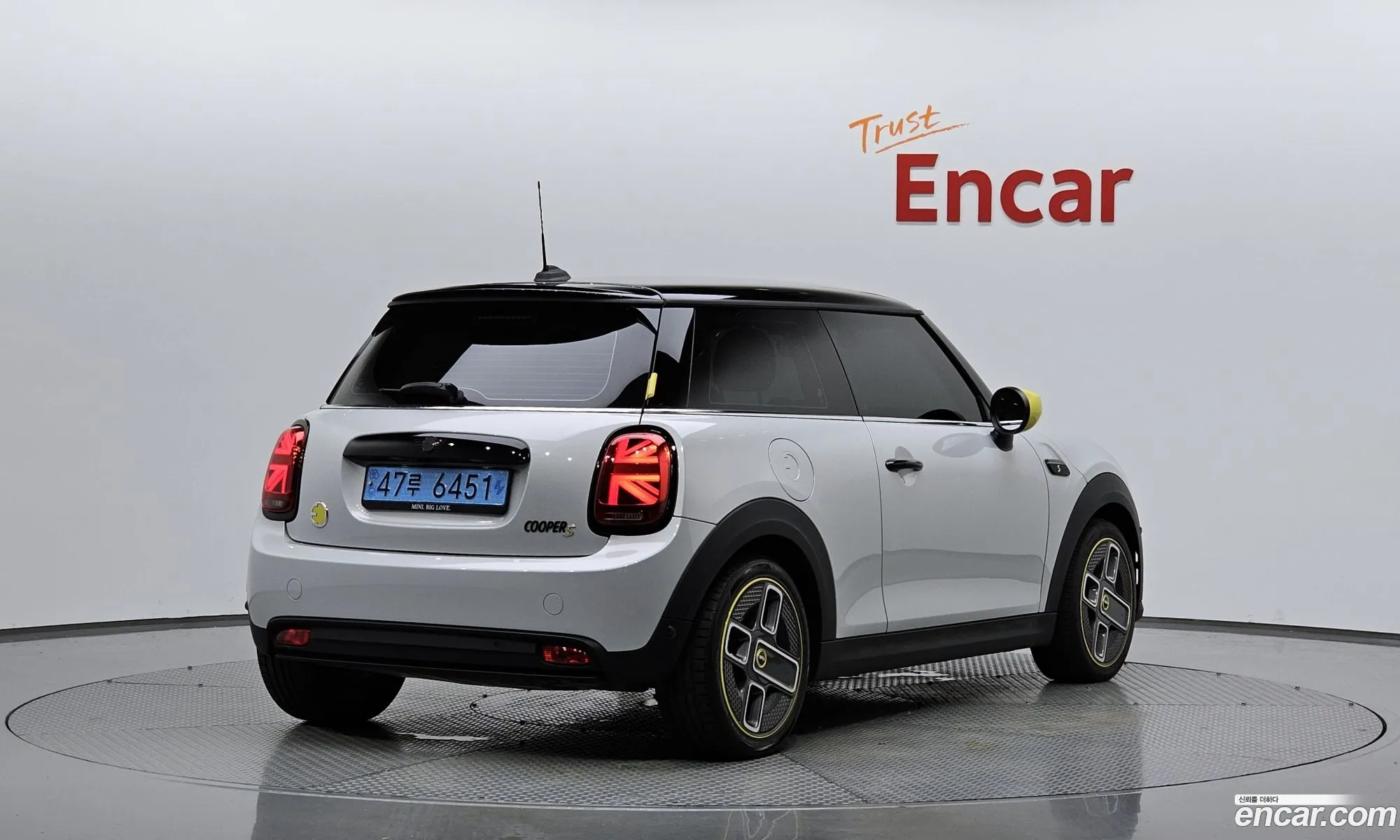 Mini Cooper Electric Se Electric 1St Generation - фотография 800370