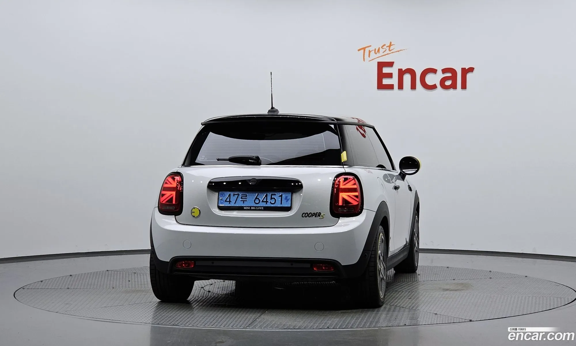 Mini Cooper Electric Se Electric 1St Generation - фотография 800372