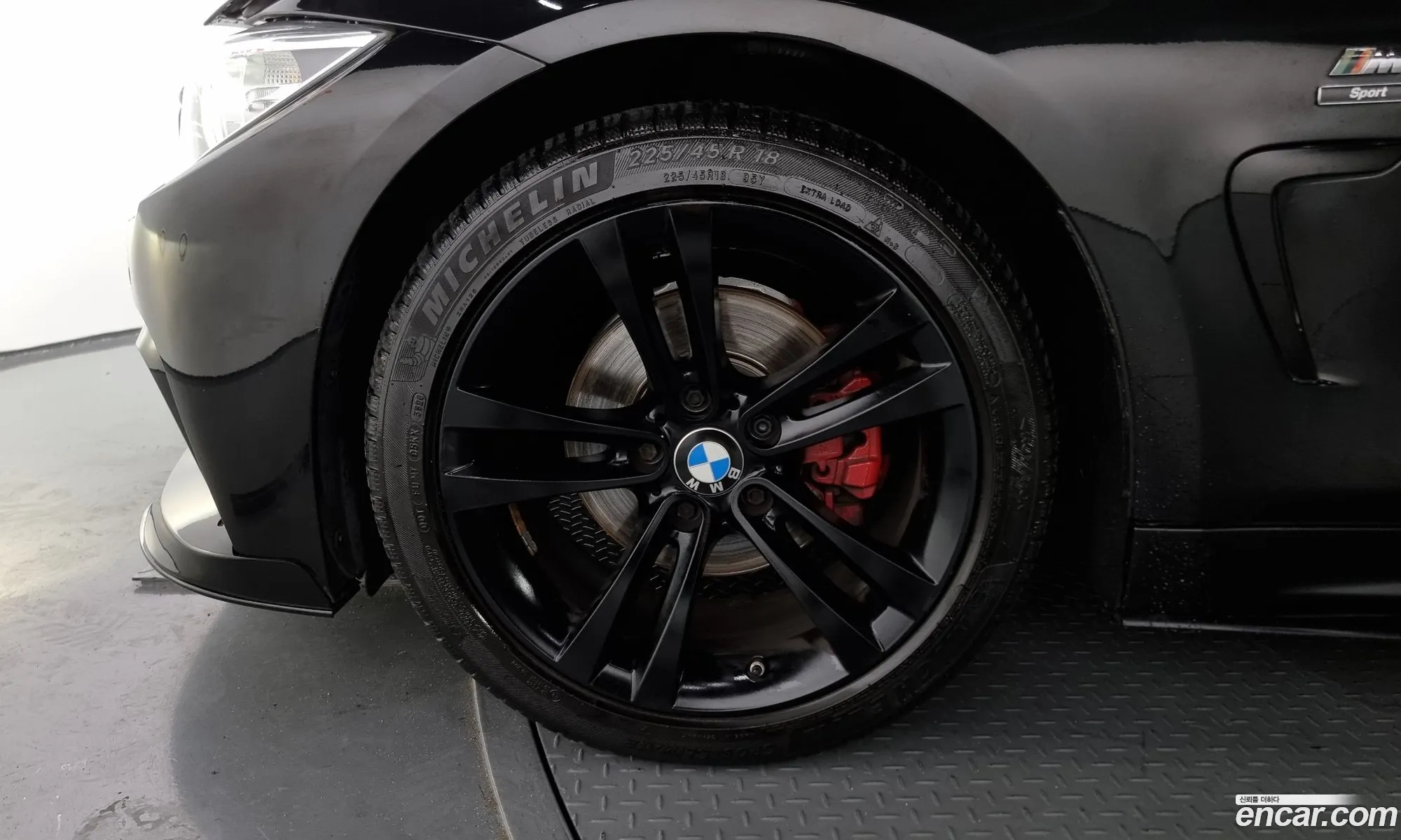 BMW 4 Series F32 420D xDrive Sports Coupe - фотография 4603664