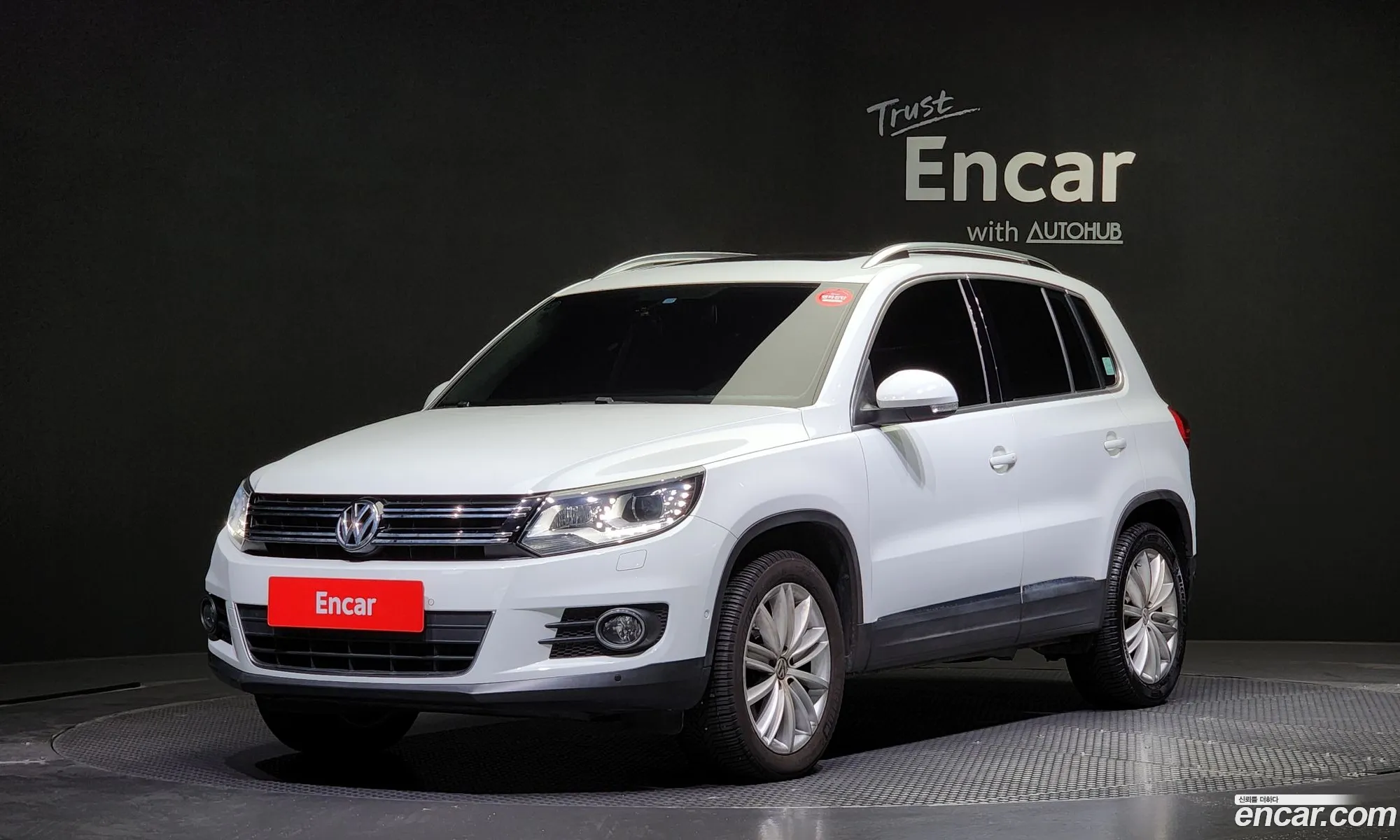 Volkswagen New Tiguan 20 Tdi Premium 5N - фотография 12557987