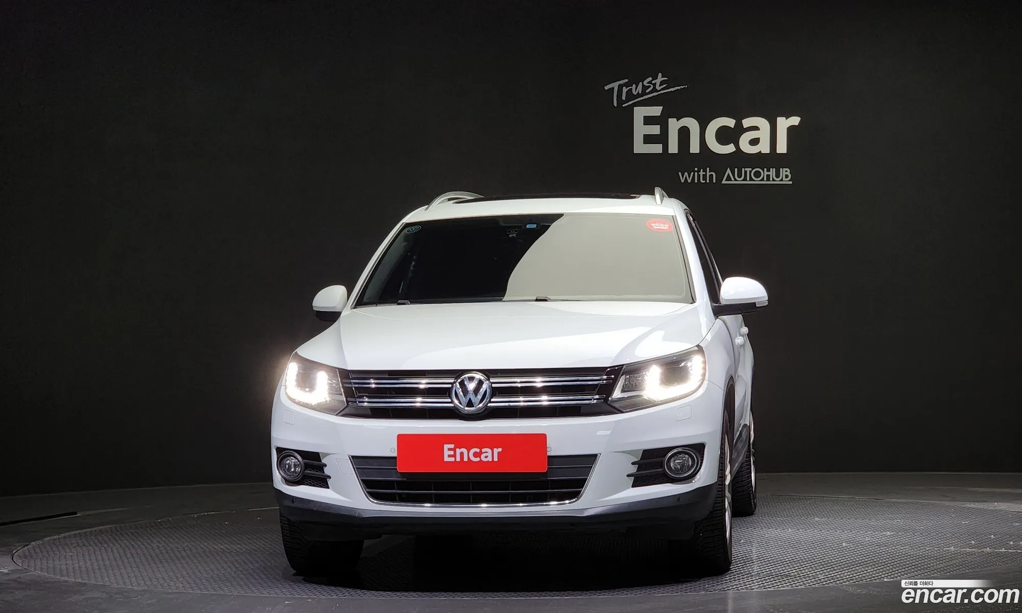 Volkswagen New Tiguan 20 Tdi Premium 5N - фотография 12557989