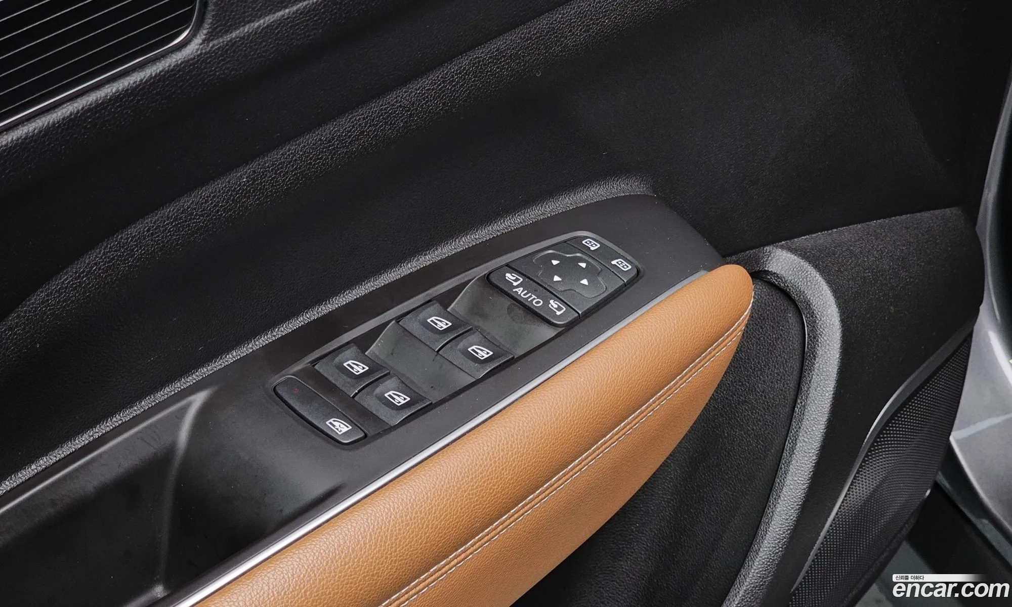 The New Qm6 20 Gde Re Signature 2Wd - фотография 12582154