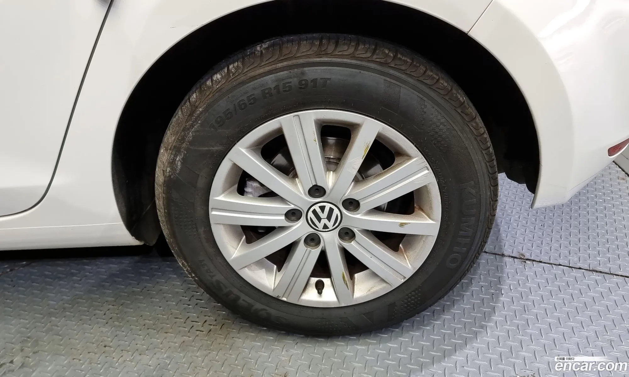 Volkswagen Golf 6Th Generation 16 Tdi Bluemotion - фотография 12558373