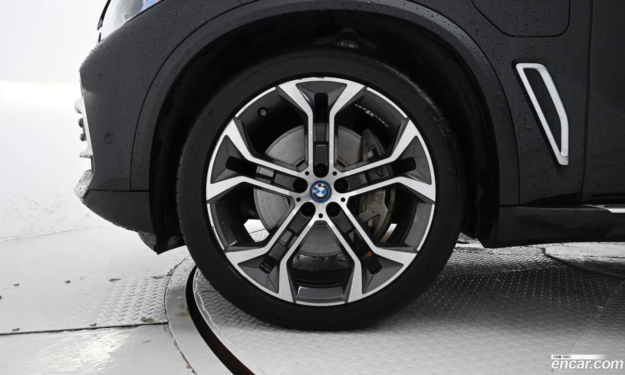 BMW X5 G05 xDrive 45E Xline - фотография 172412