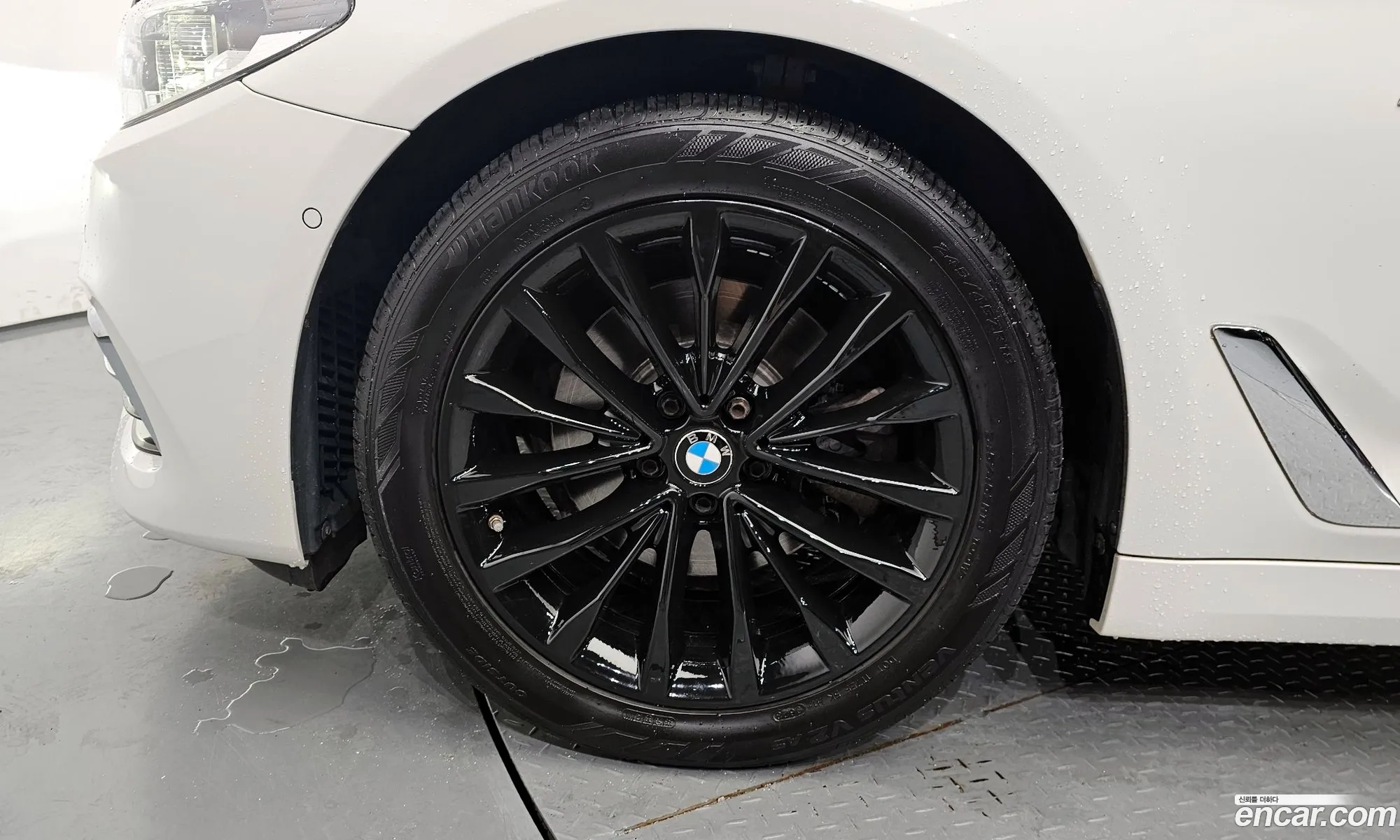 BMW 5 Series G30 520D Luxury Plus - фотография 4597361
