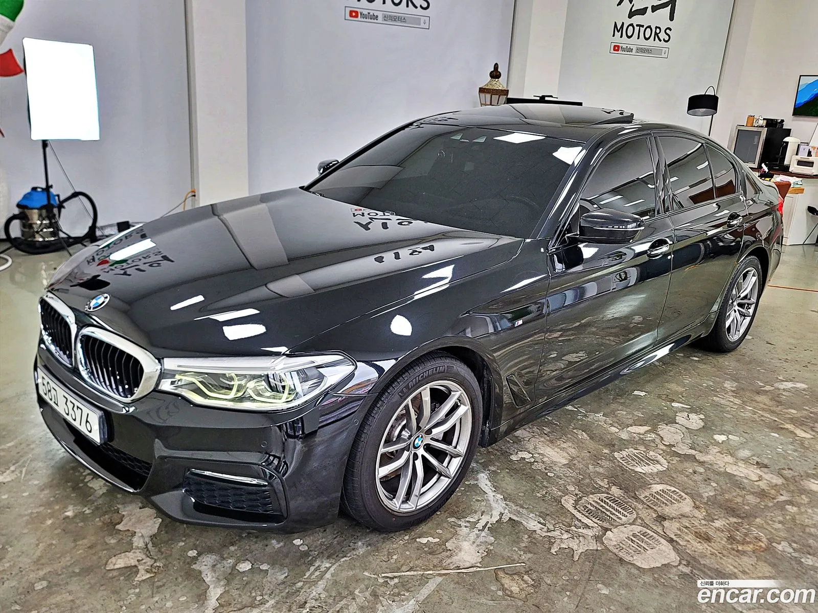 BMW 5 Series G30 520D M Sports Plus - фотография 11947879