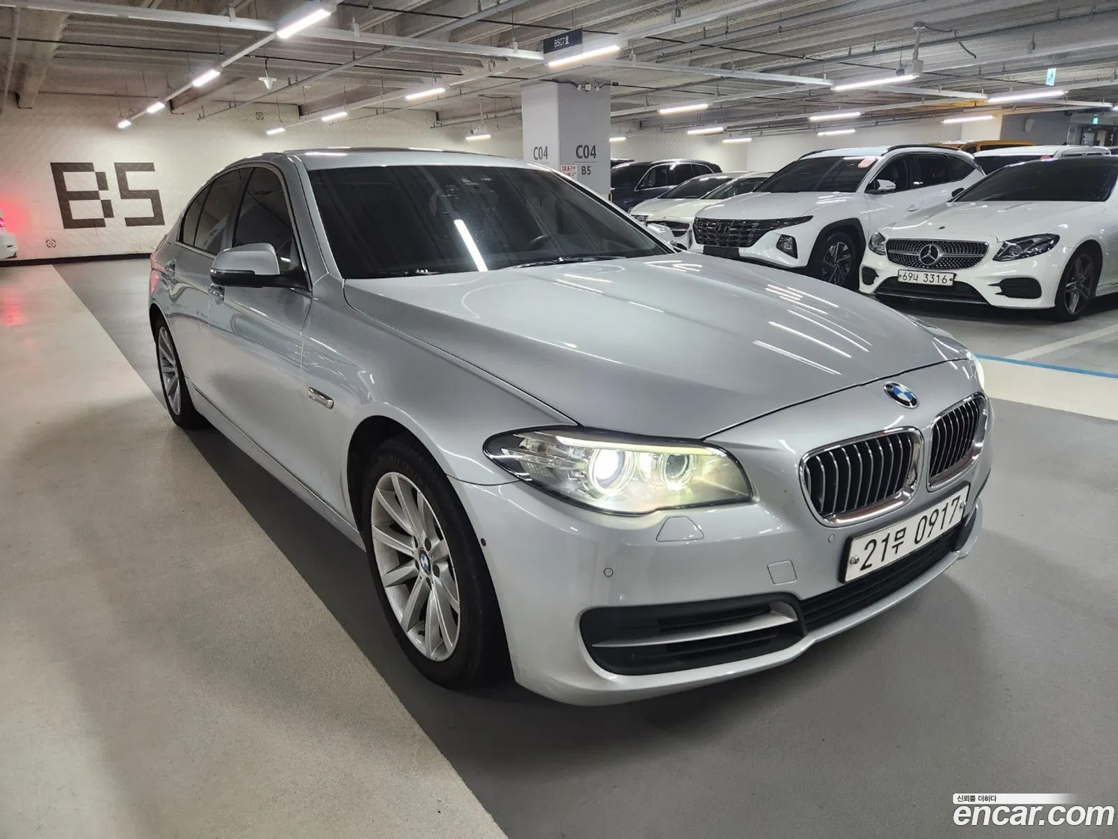 BMW 5 Series F10 528I xDrive - фотография 11985144