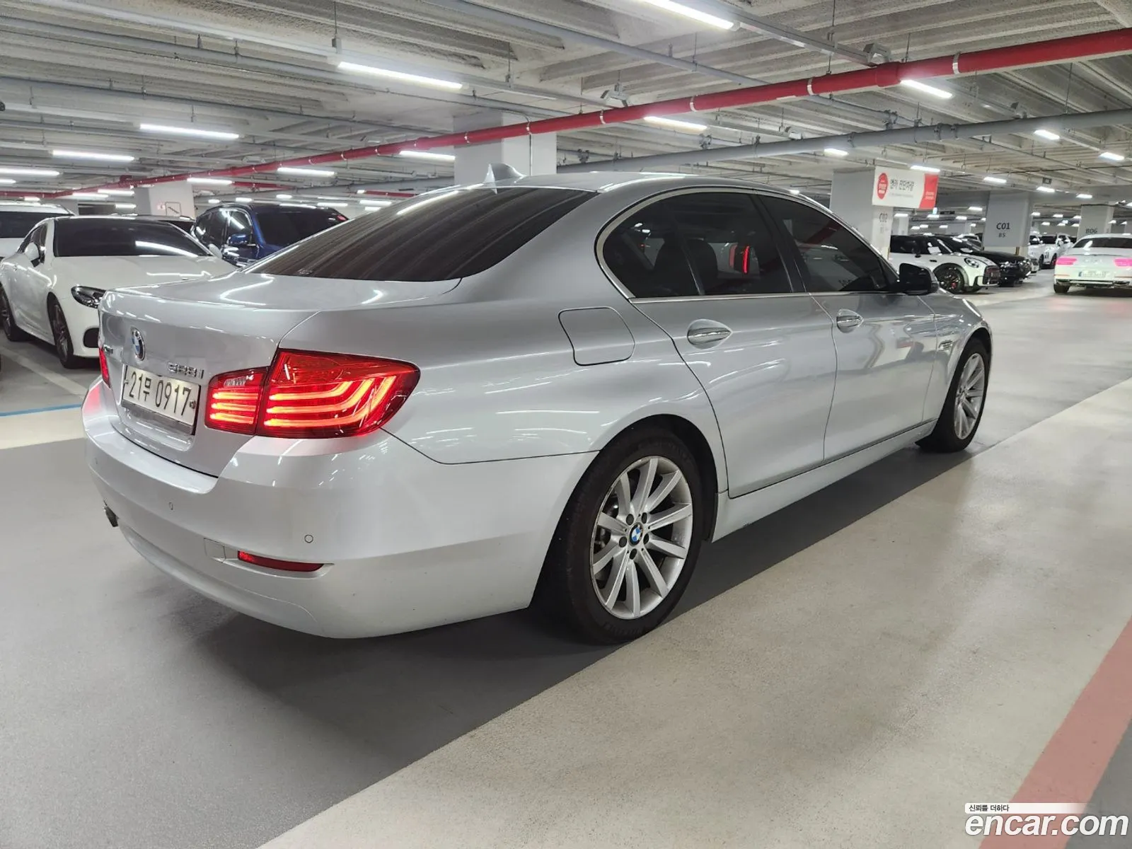 BMW 5 Series F10 528I xDrive - фотография 11985146