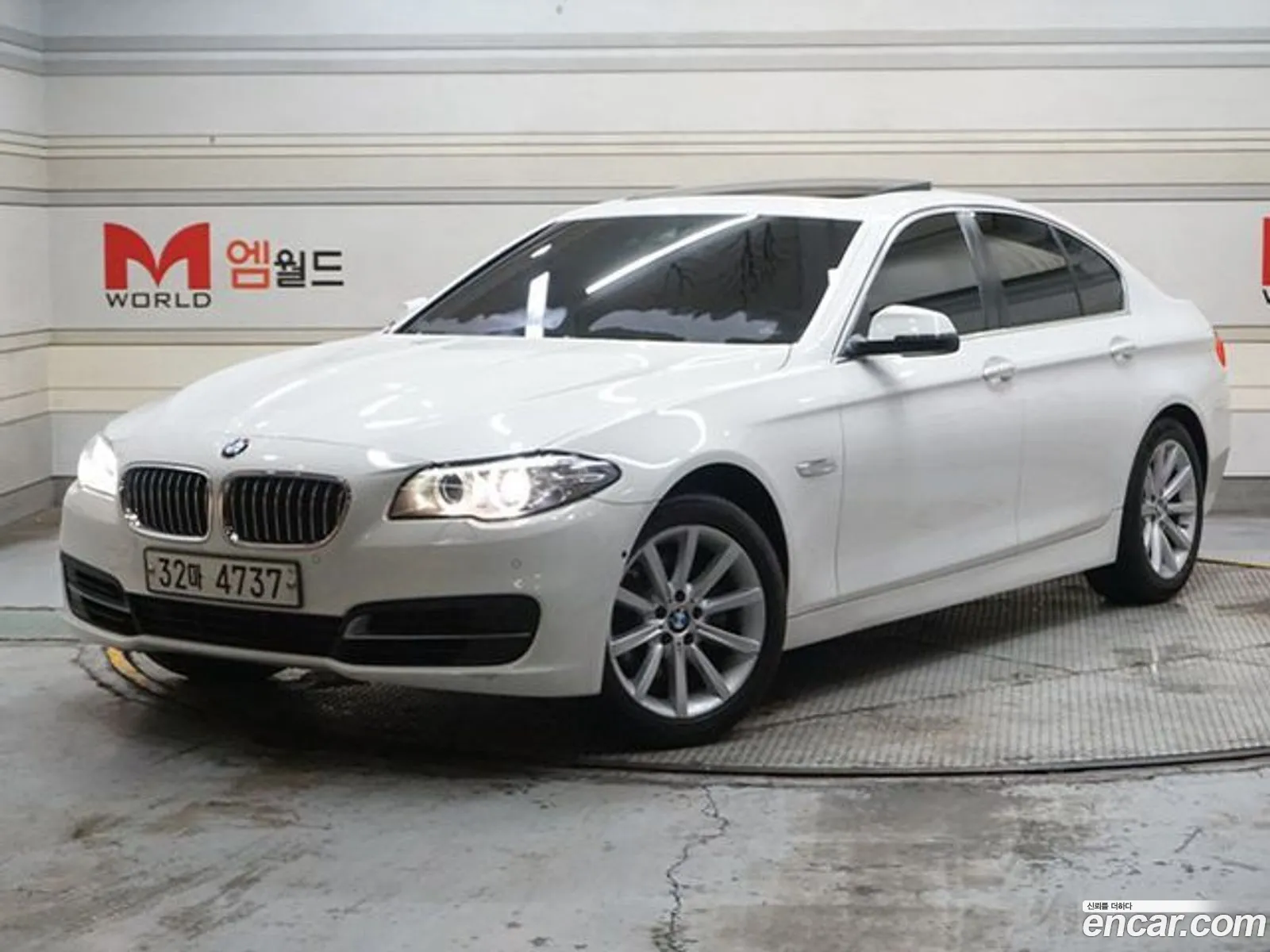BMW 5 Series F10 528I xDrive - фотография 4597321