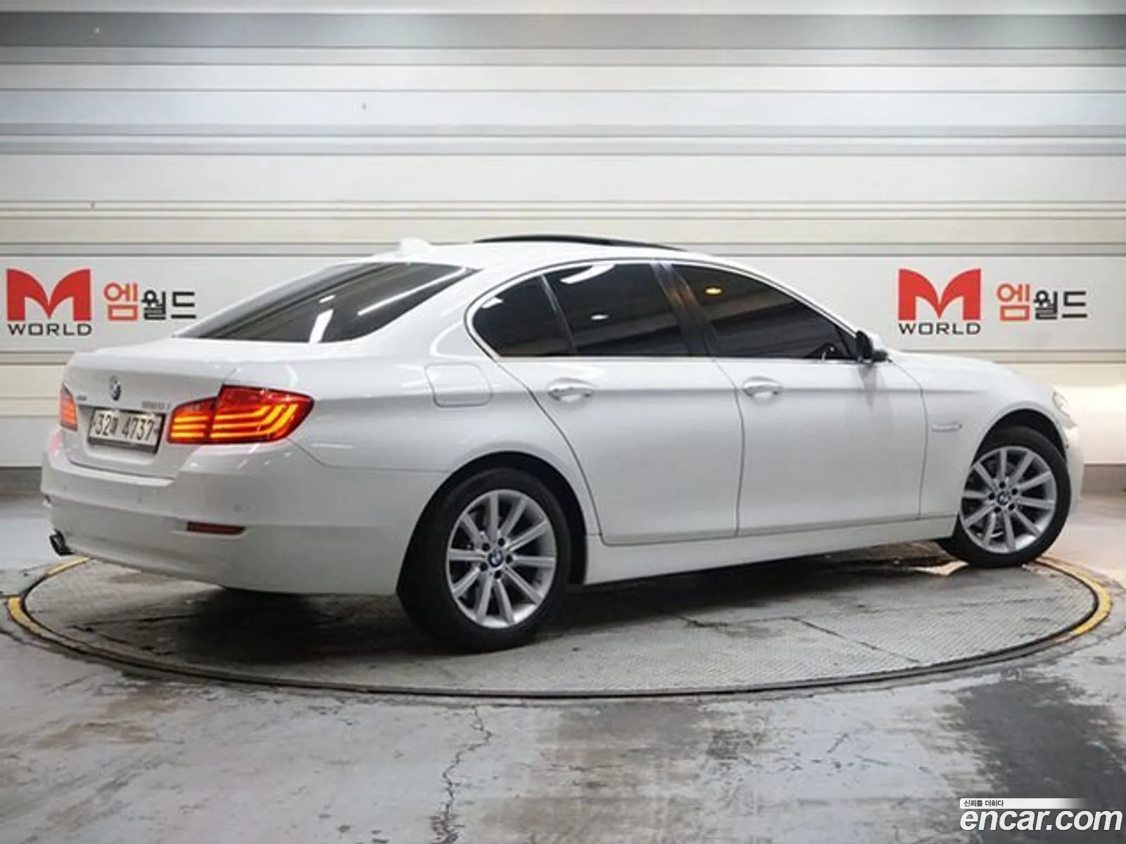BMW 5 Series F10 528I xDrive - фотография 4597324