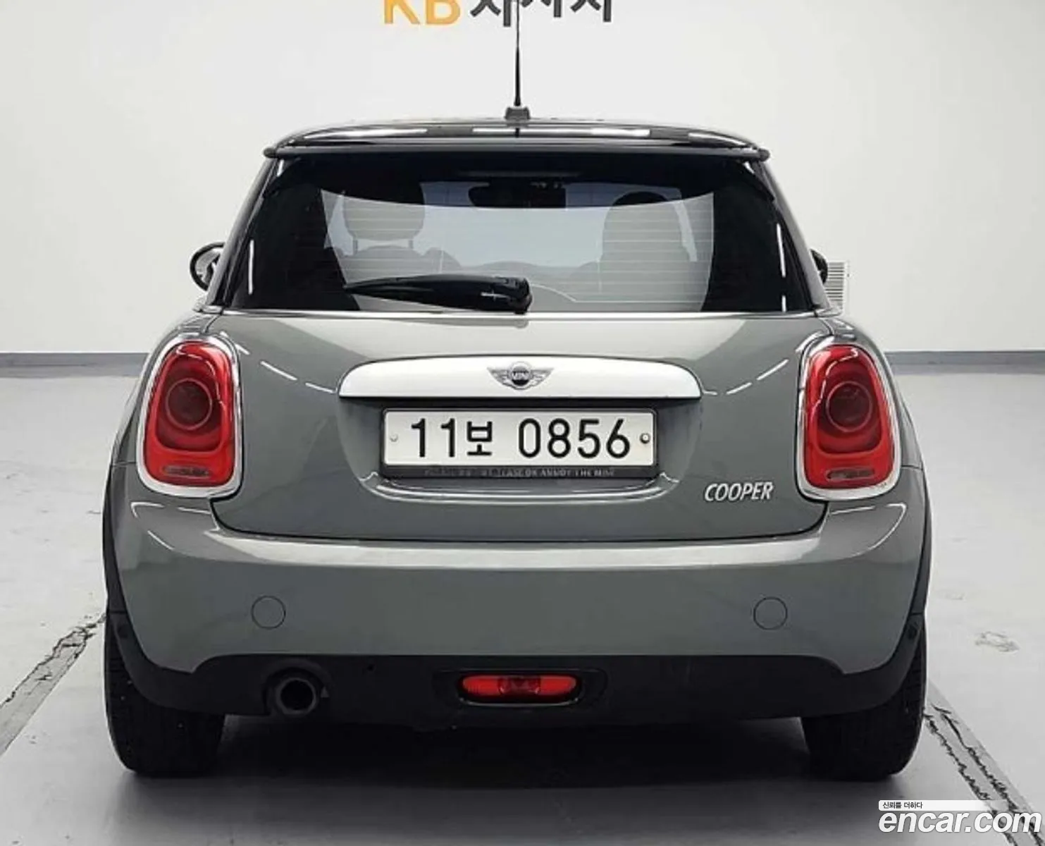Mini Cooper Mid 3Rd Generation - фотография 800346