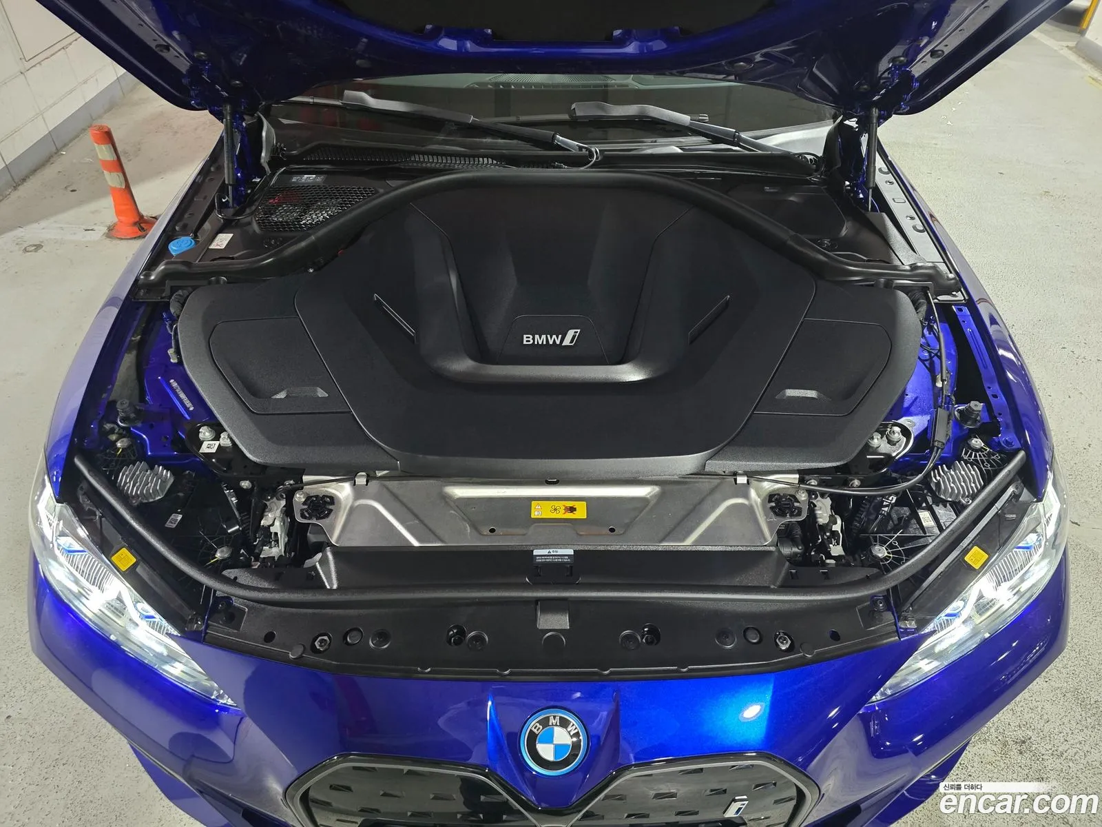 BMW I4 Edrive40 Individual - фотография 171736