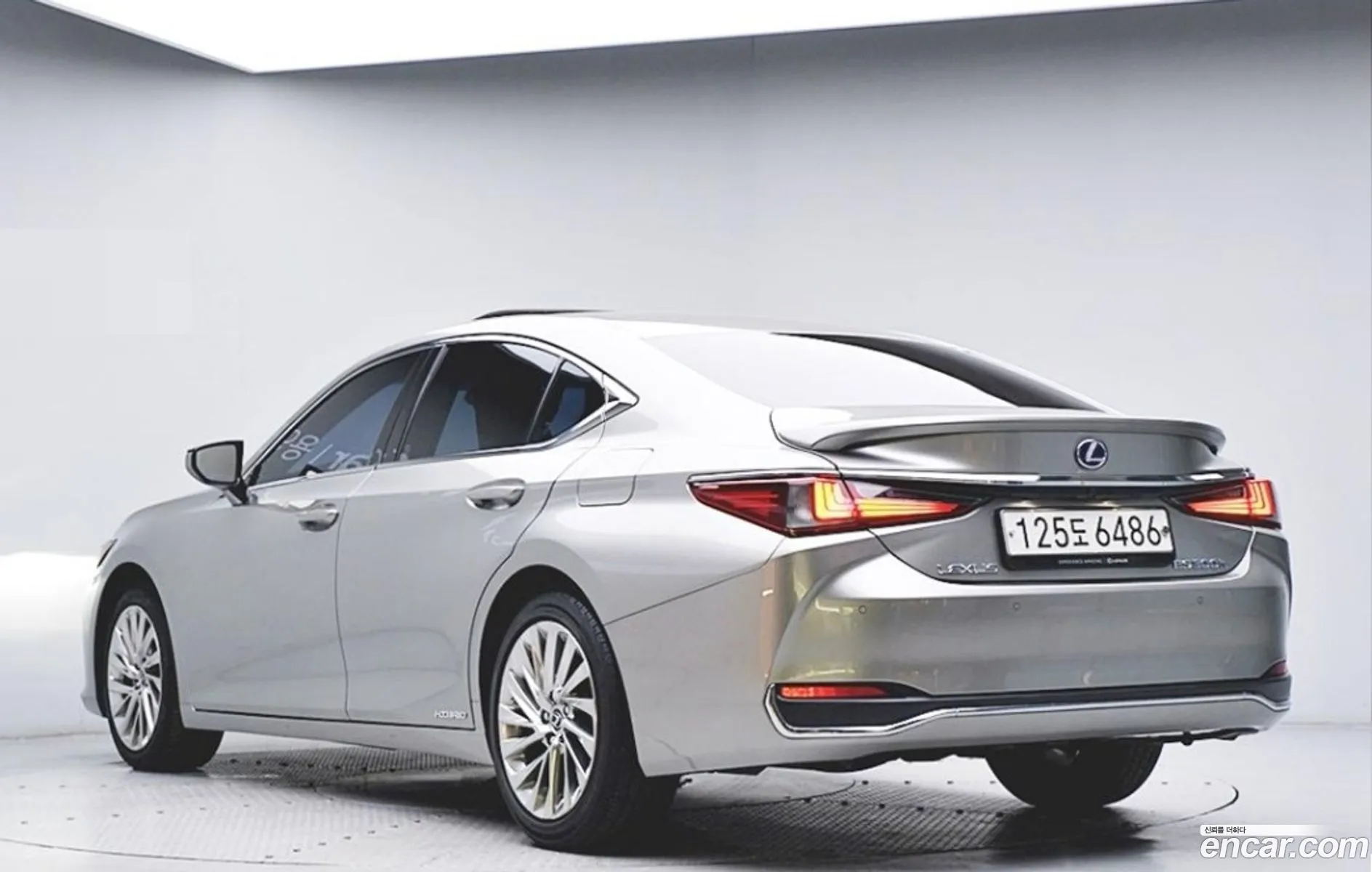 Lexus Es300H 7Th Generation Executive - фотография 6670880