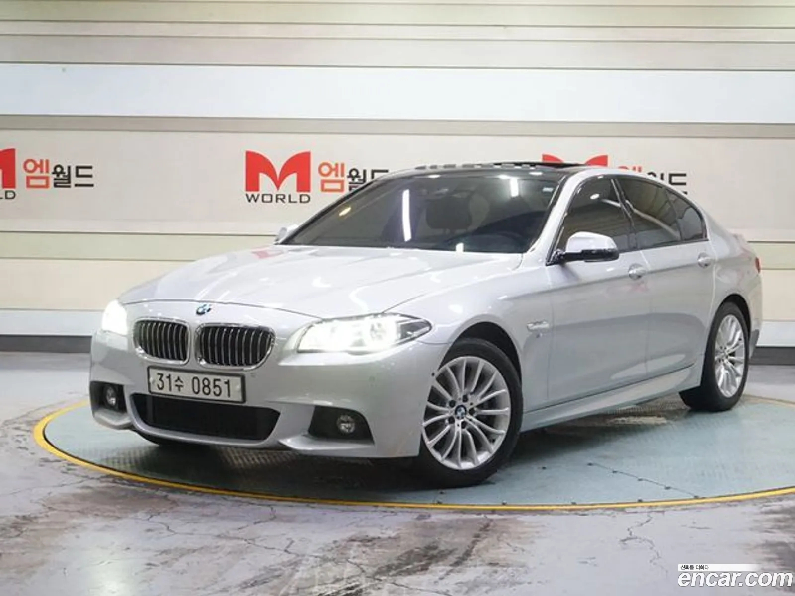BMW 5 Series F10 520D M Aerodynamics - фотография 12039871