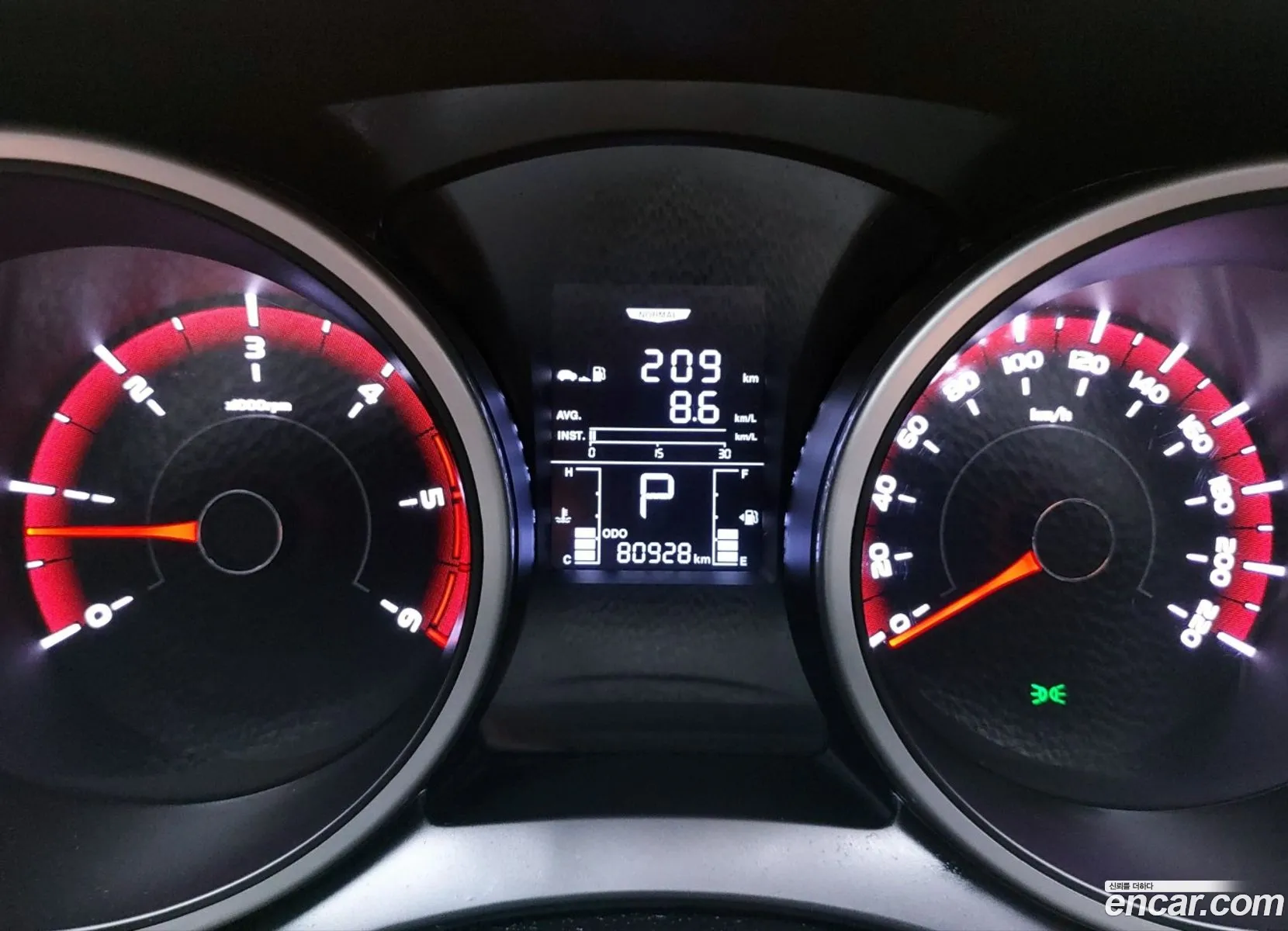Kg Mobility Ssangyong Tivoli Air Diesel Ix 2Wd - фотография 4629560