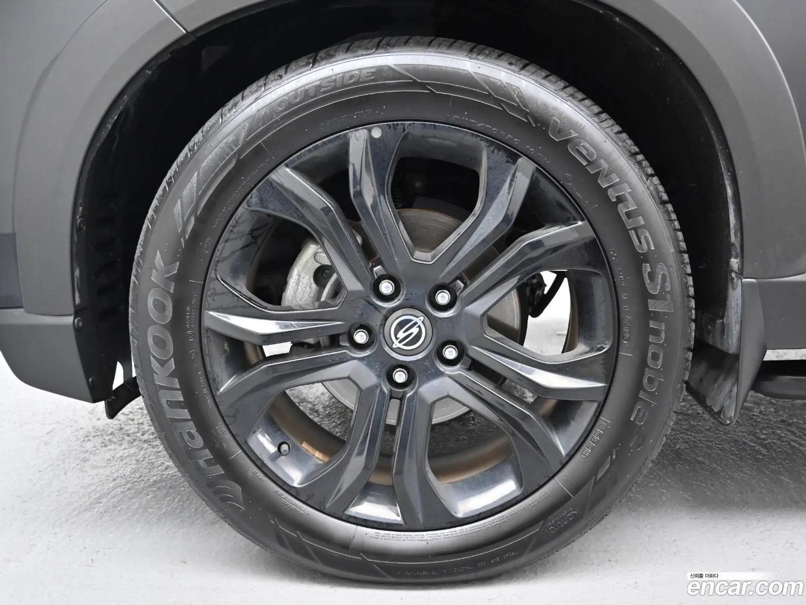 Kg Mobility Ssangyong All New Rexton Diesel 22 4Wd The Black - фотография 4629591