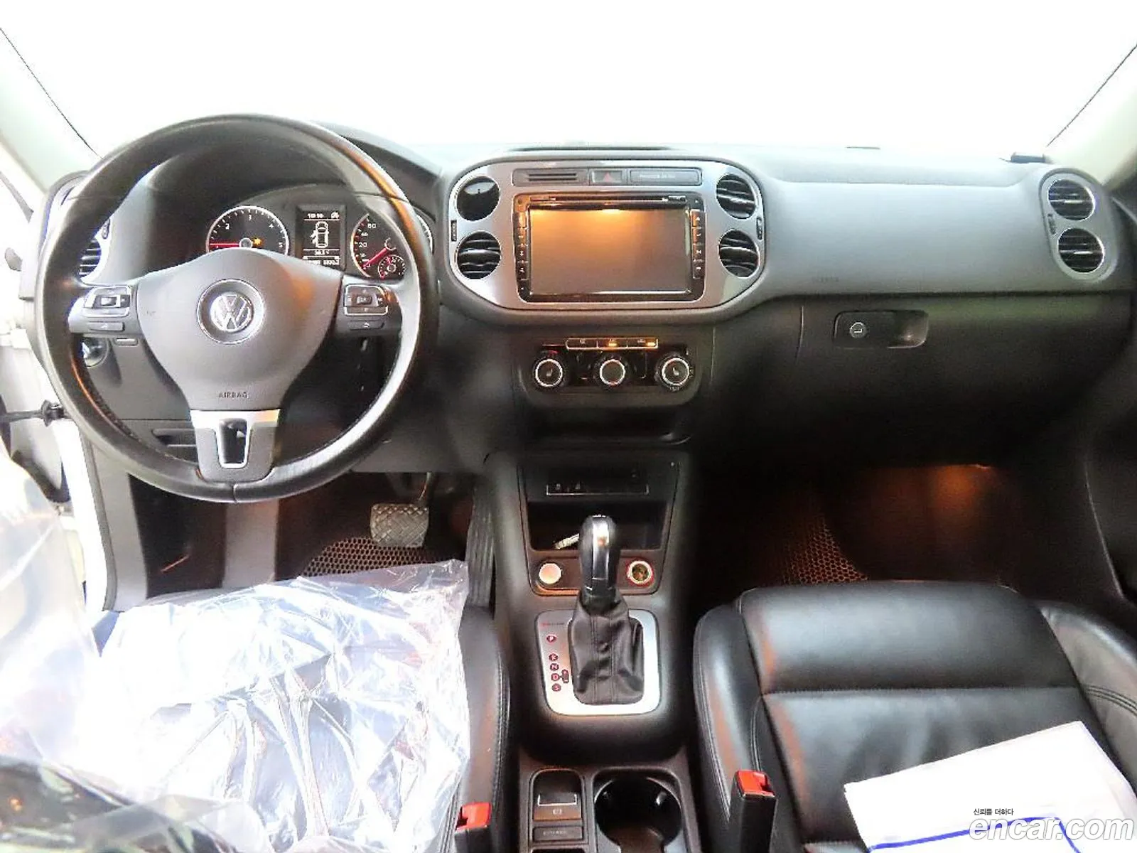 Volkswagen New Tiguan 20 Tdi Comfort 5N - фотография 12557979