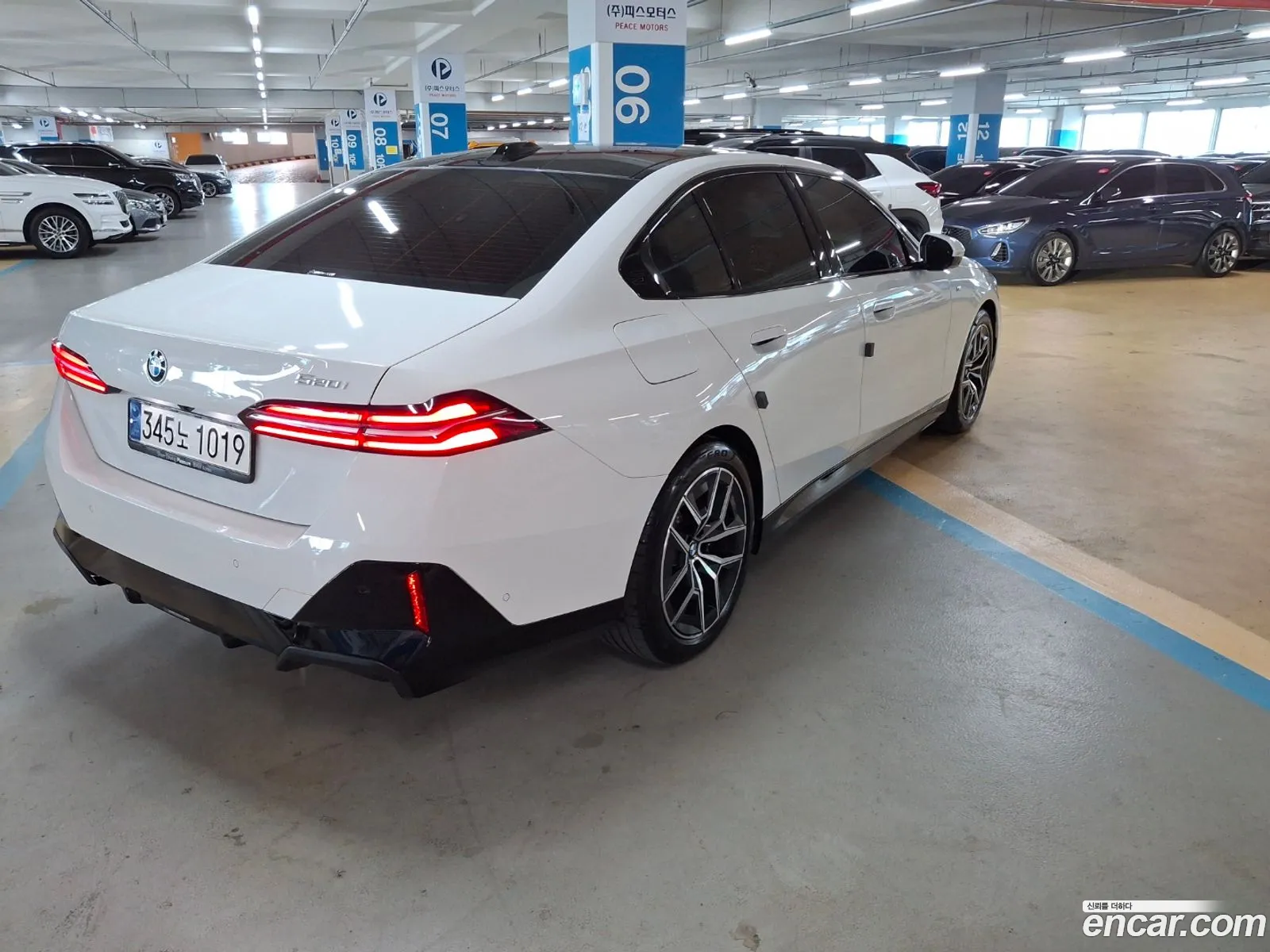 BMW 5 Series G60 520I M Sports - фотография 12004198