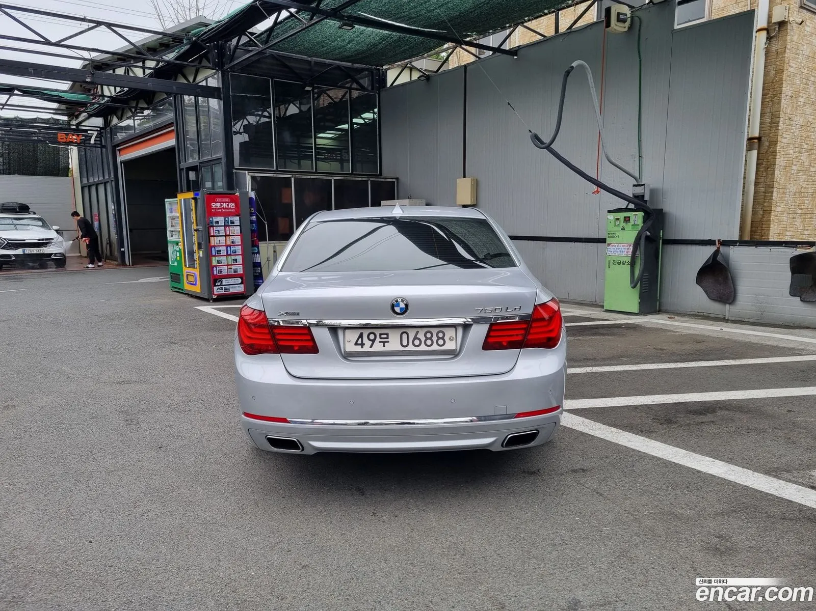 BMW 7 Series F01 750Ld xDrive Individual - фотография 11985206