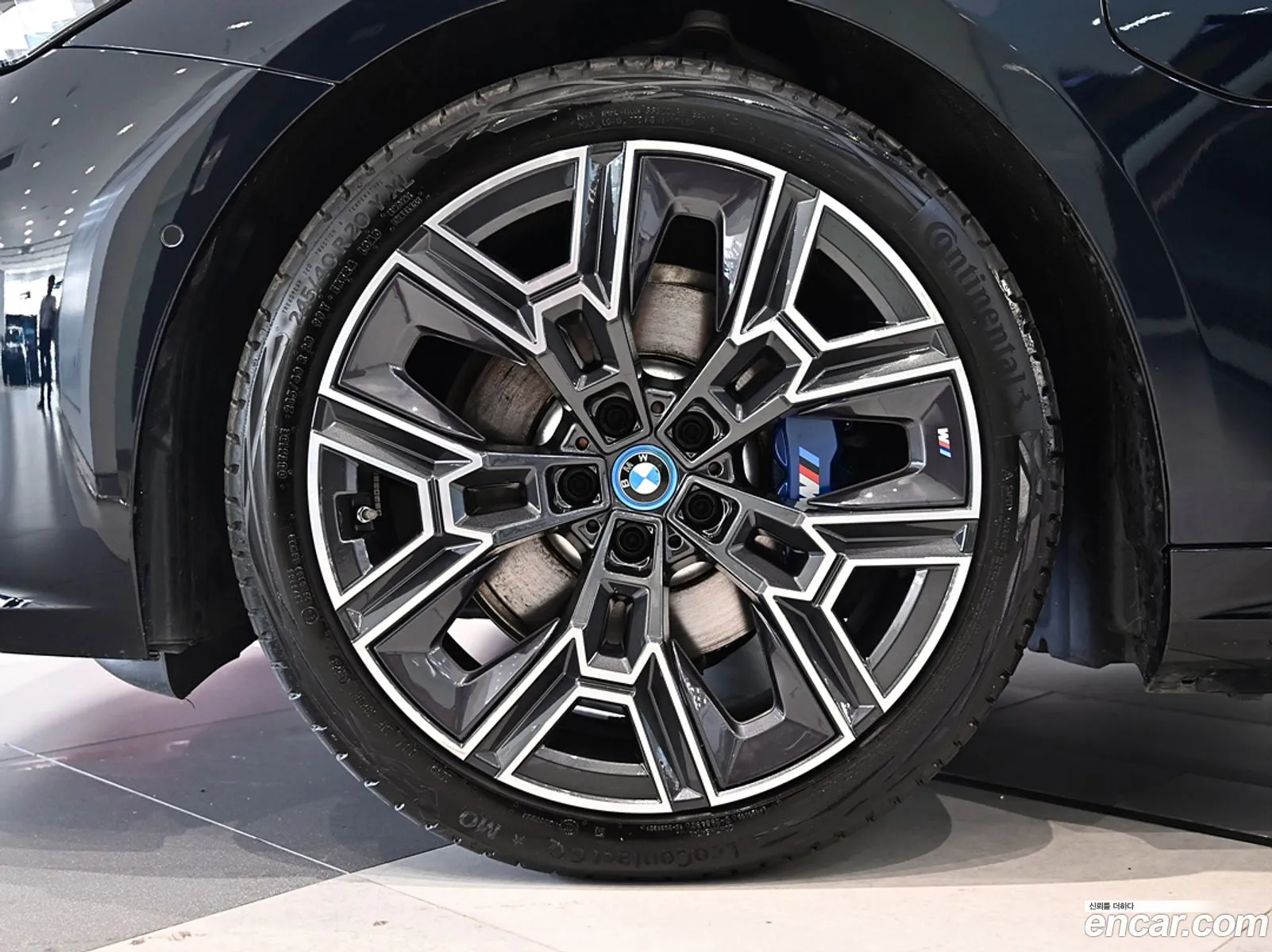 BMW 5 Series G60 530E M Sports - фотография 11985185